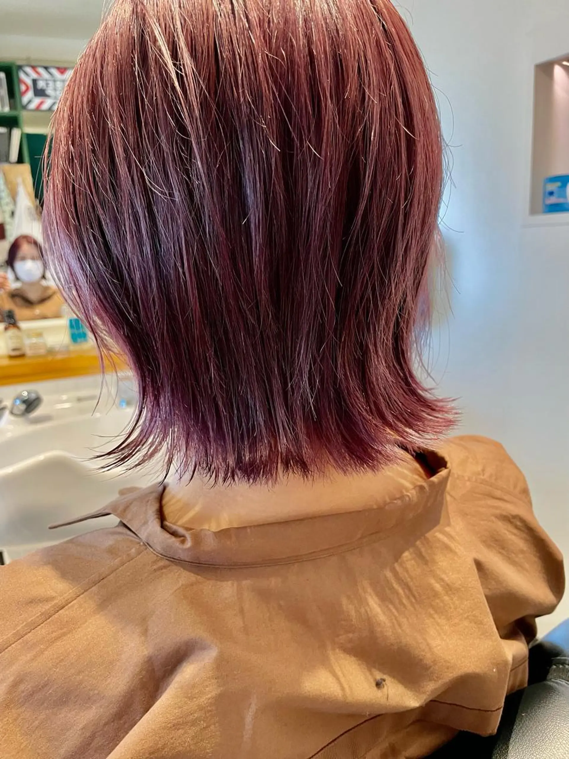 ミディアム ボブ くびれヘア 通い続けられるサロン ママ美容師　明日香のヘアスタイル