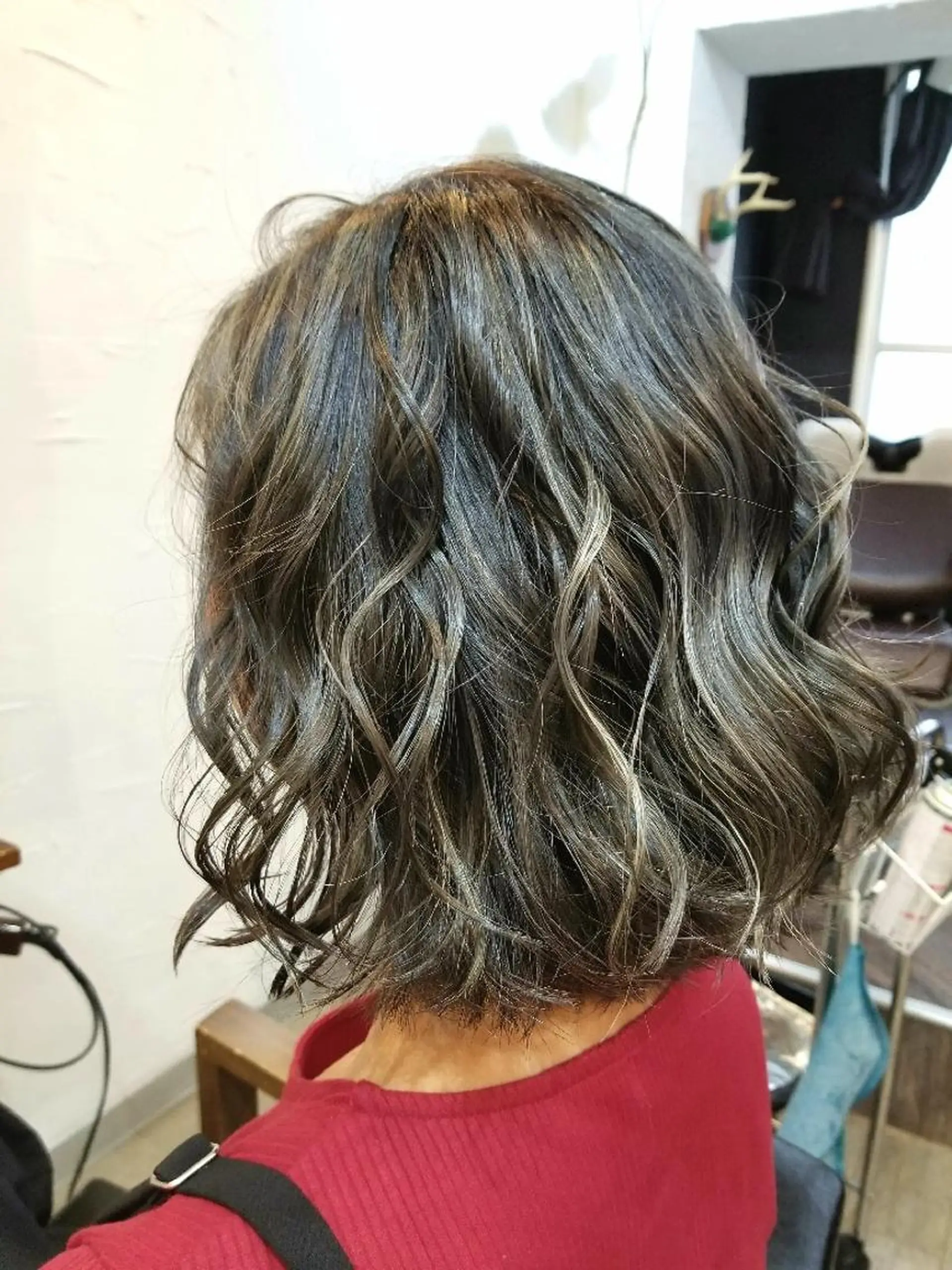 ミディアム カラー ヘアカラー bathair 持田侑祐のヘアスタイル