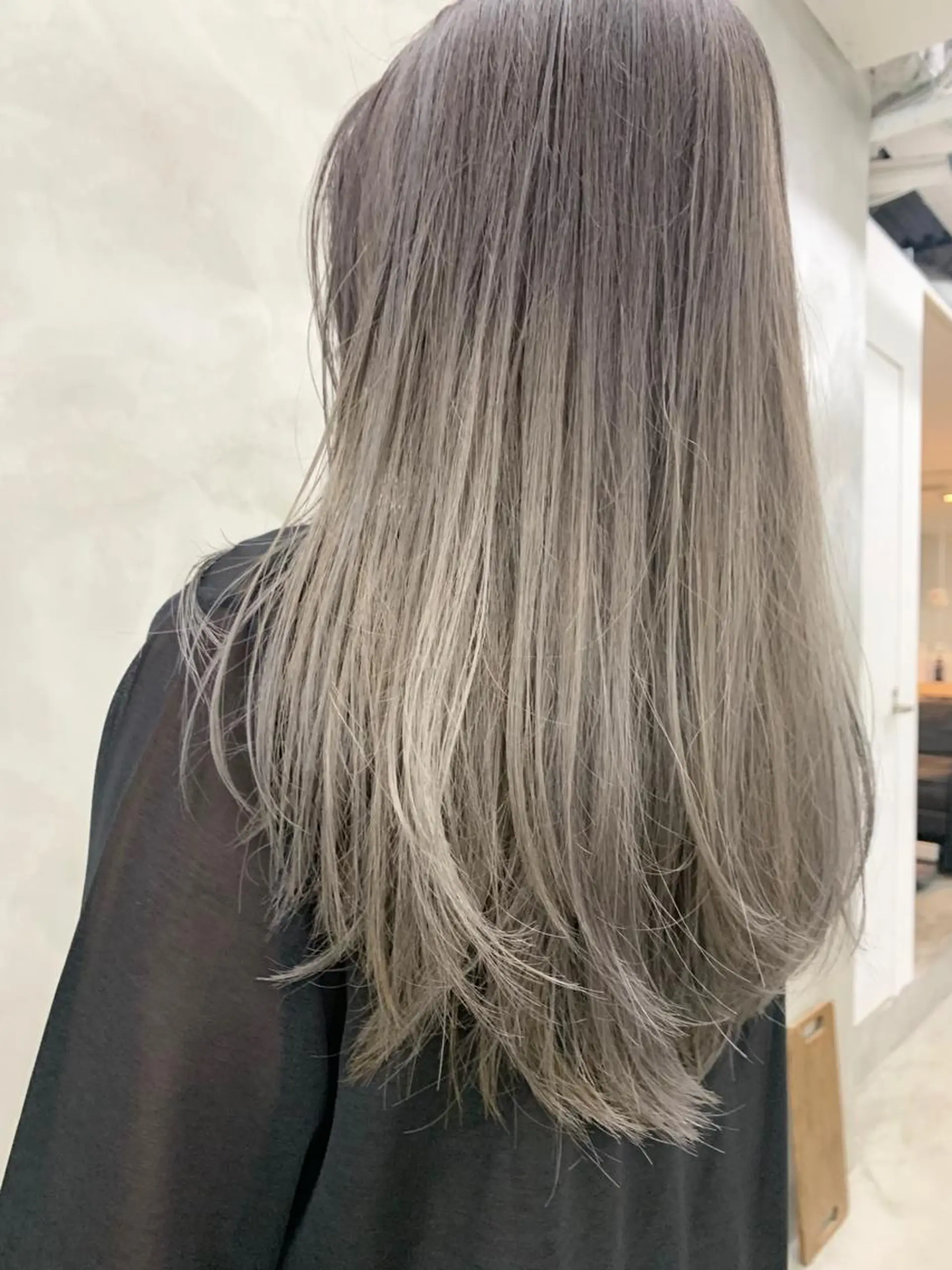 カラー ブリーチ ダブルカラー グラデーションカラー イルミナカラー ヘッドスパ (女性限定)🍋モエのヘアスタイル