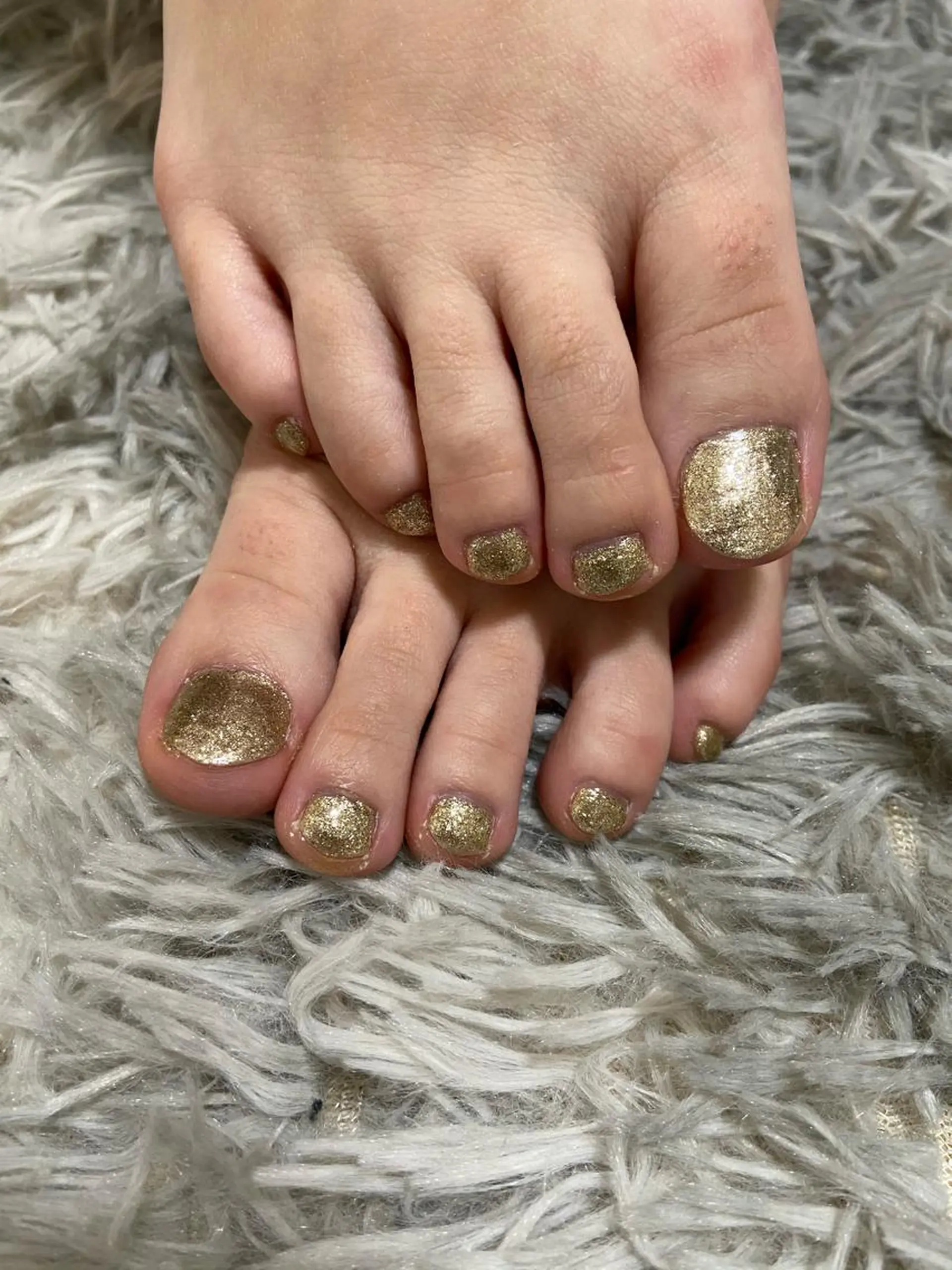 ネイル ゴールド ワンカラーネイル フットネイル ネイル スゥリールのネイルデザイン