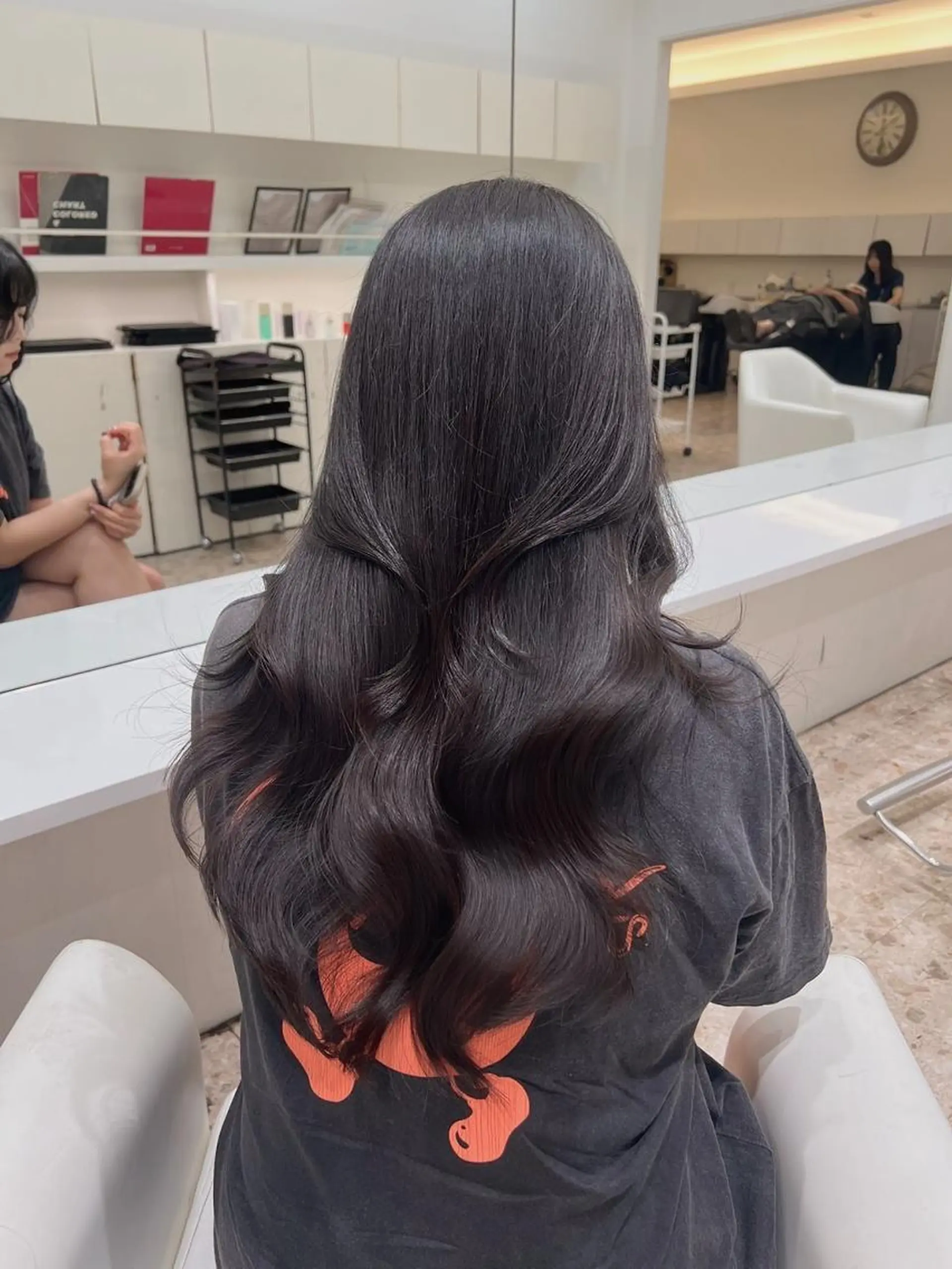 ロング 岡本葵子カットモデル ┊束感マツエクのマツエク・マツパデザイン