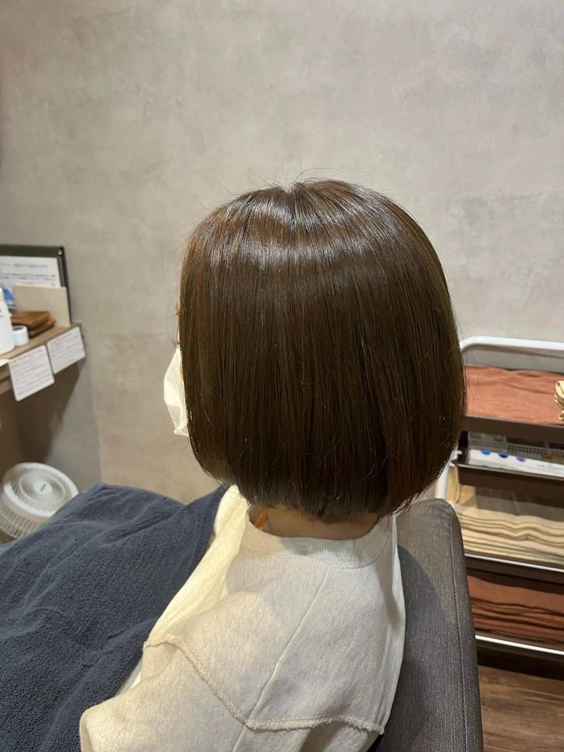 カラー 箕面駅徒歩7分カプロ 三好美鈴のヘアスタイル