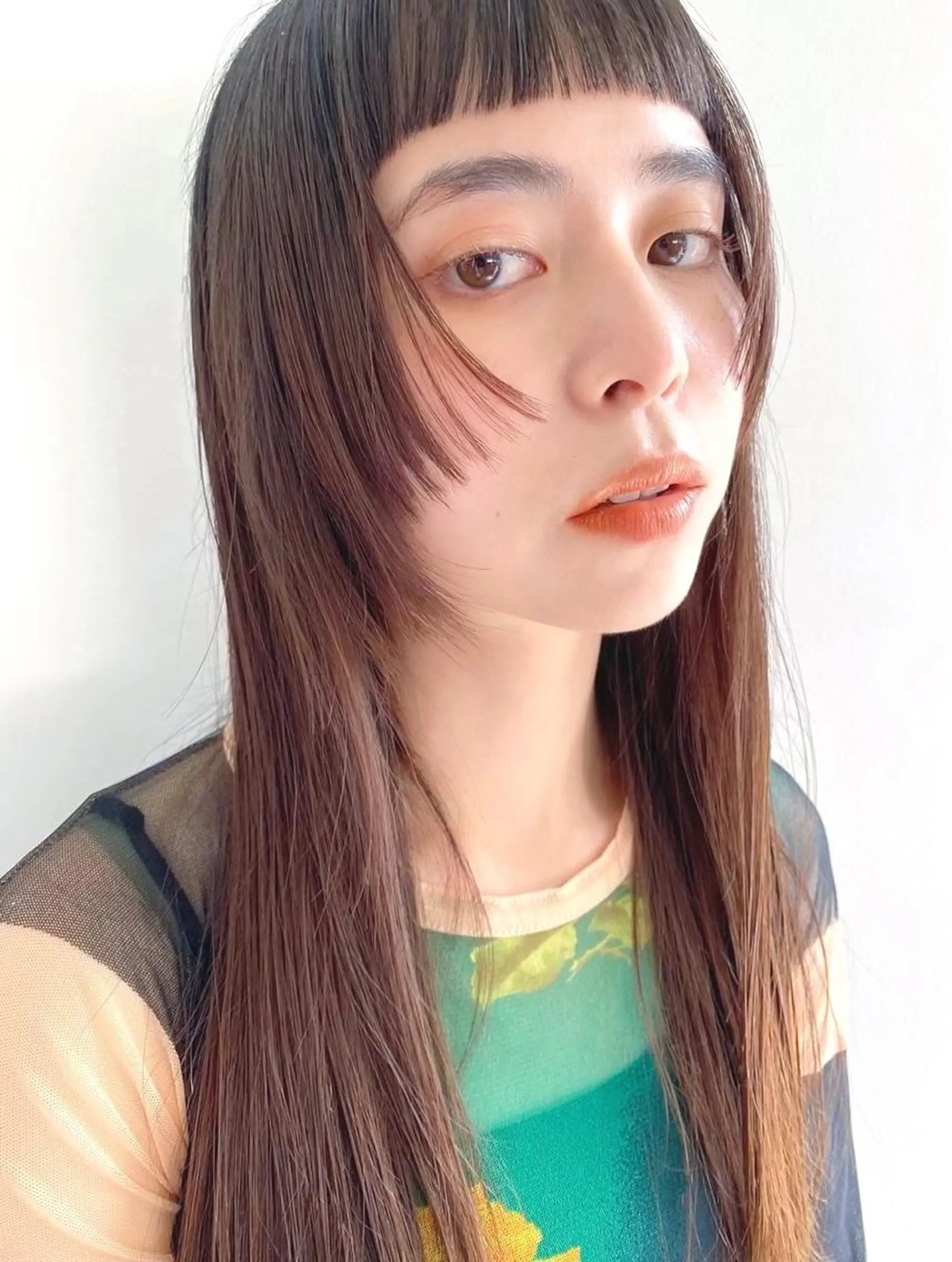 セミロング 中澤 美緒のヘアスタイル