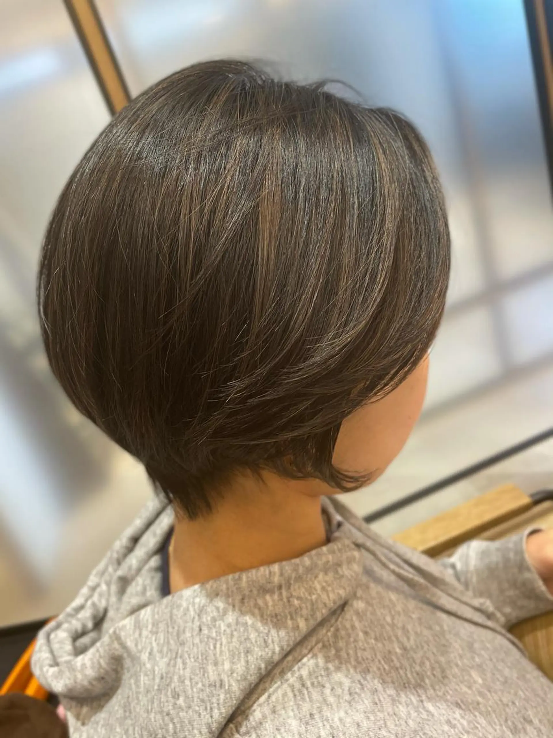 ショート ショートヘア シノハラ ガクト ショート/白髪ぼかしのヘアスタイル