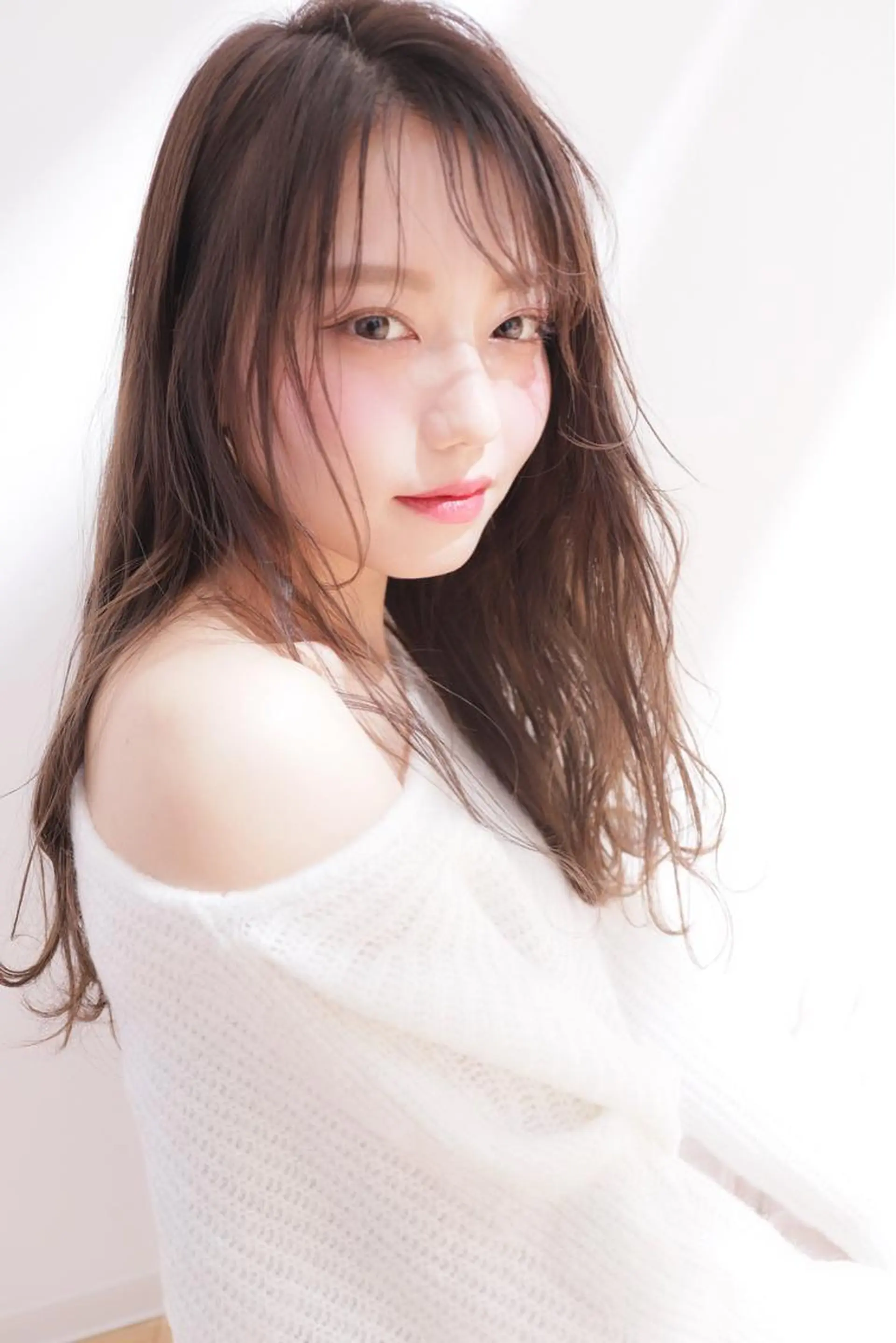 セミロング Hikaru Takahashiのヘアスタイル