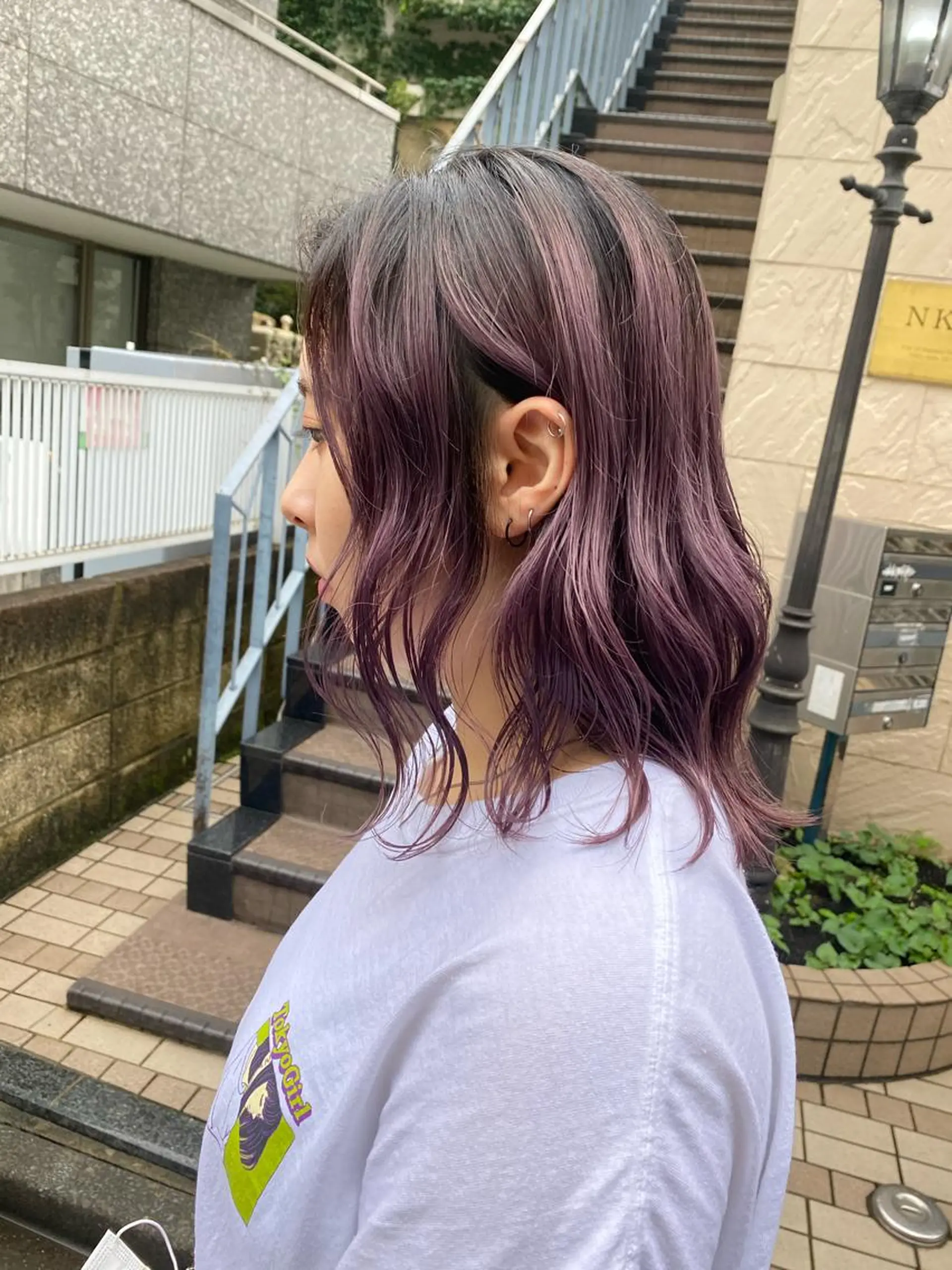 ミディアム パープルカラー ヘアカラー トリートメント 髙橋 玲渚のヘアスタイル