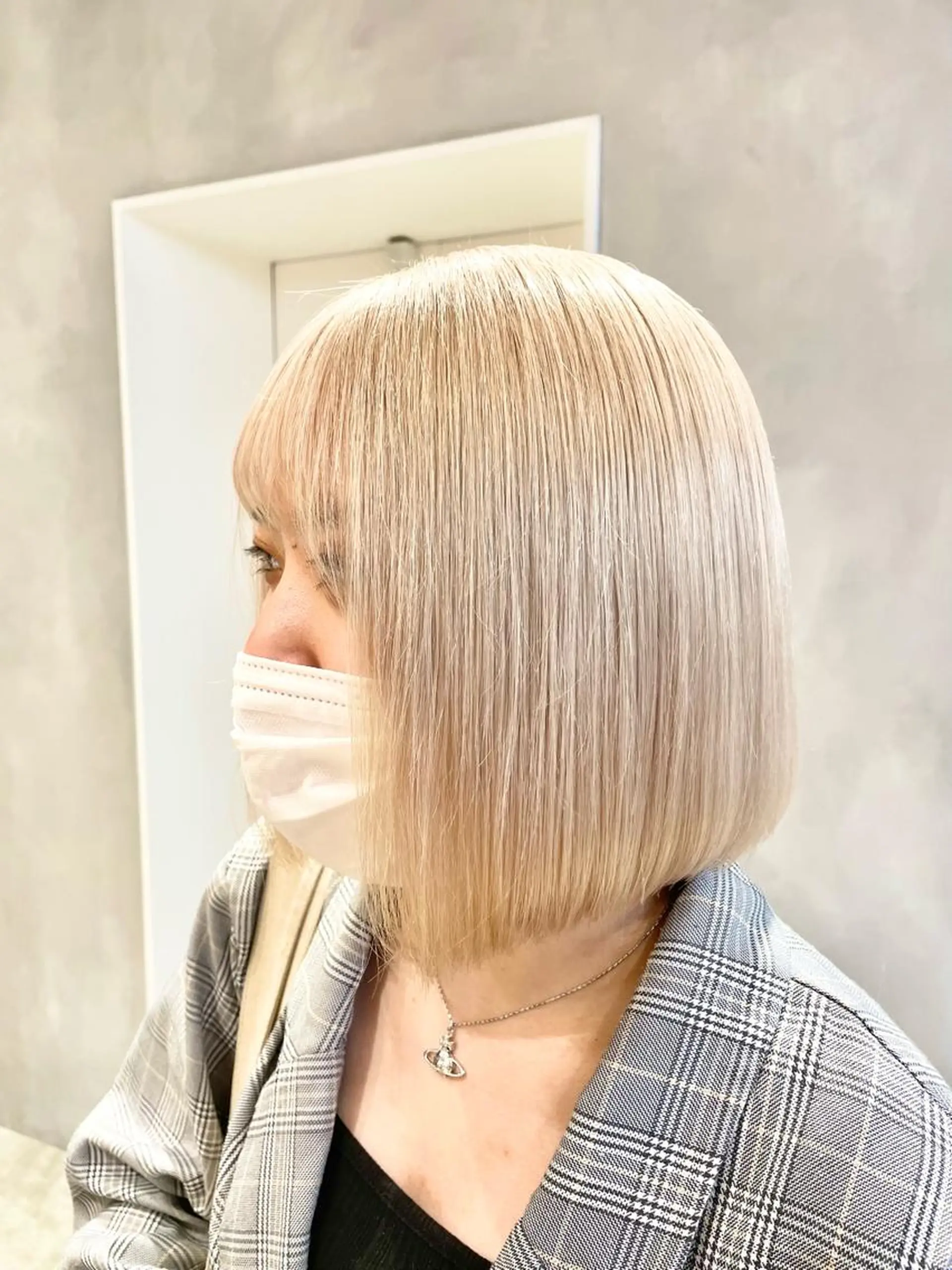 ショート カラー ベージュカラー ホワイトベージュ ハイトーン×レイヤー /遠藤将太のヘアスタイル