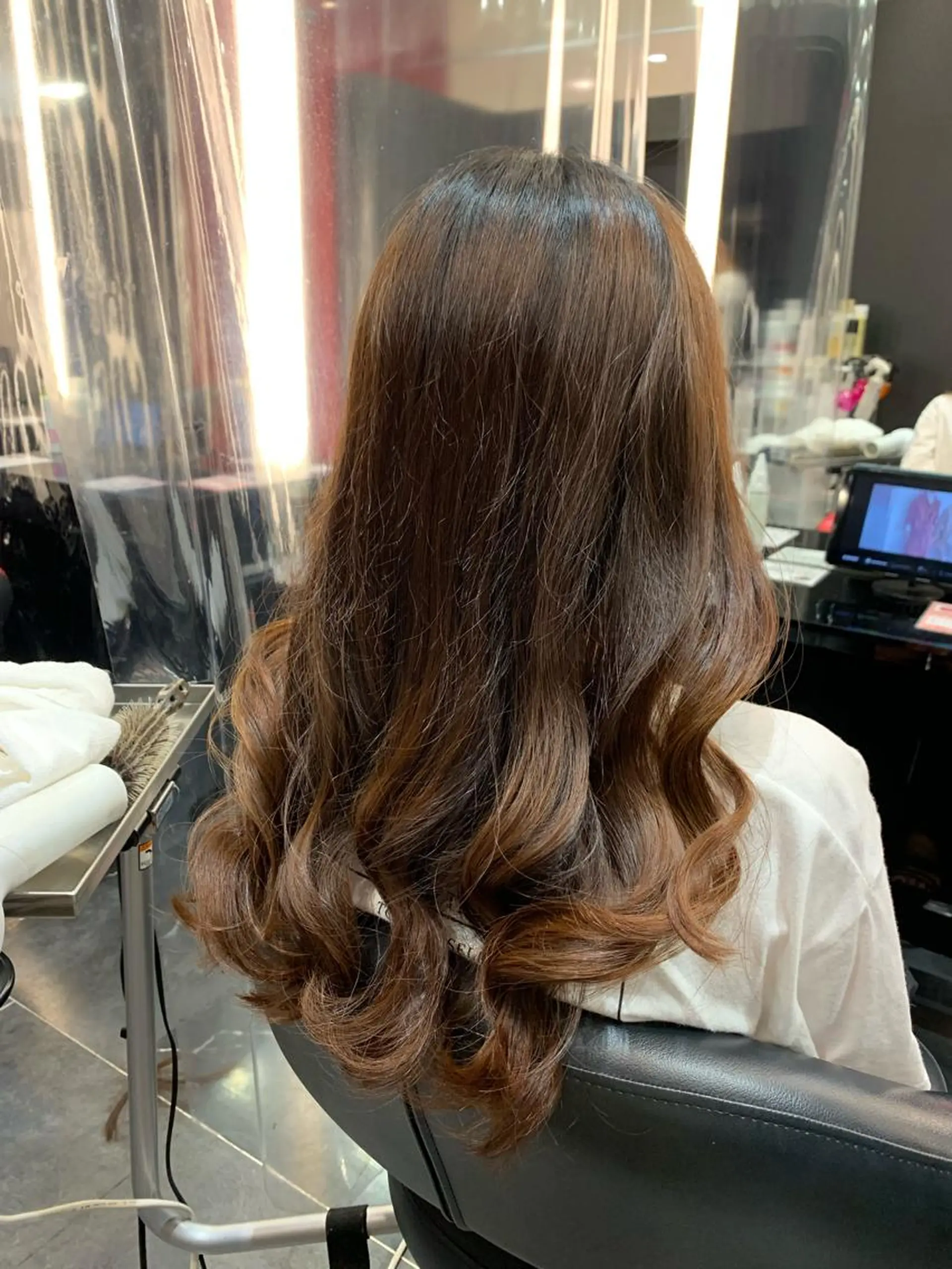 ロング 韓国風ヘア 艶髪/白髪ぼかし ヘッドスパ/大野結菜のヘアスタイル