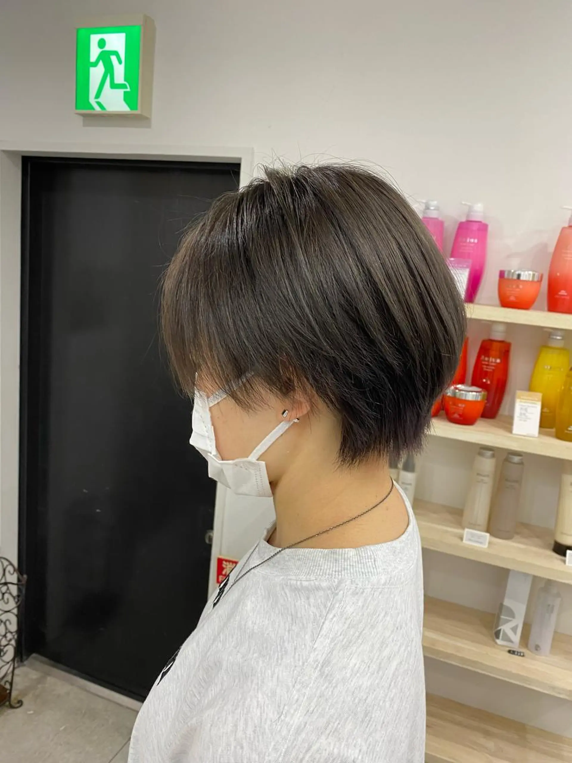 ショート カラー ブリーチ 透明感カラー グレージュ ブリーチなしカラー 黒須 蓮太のヘアスタイル