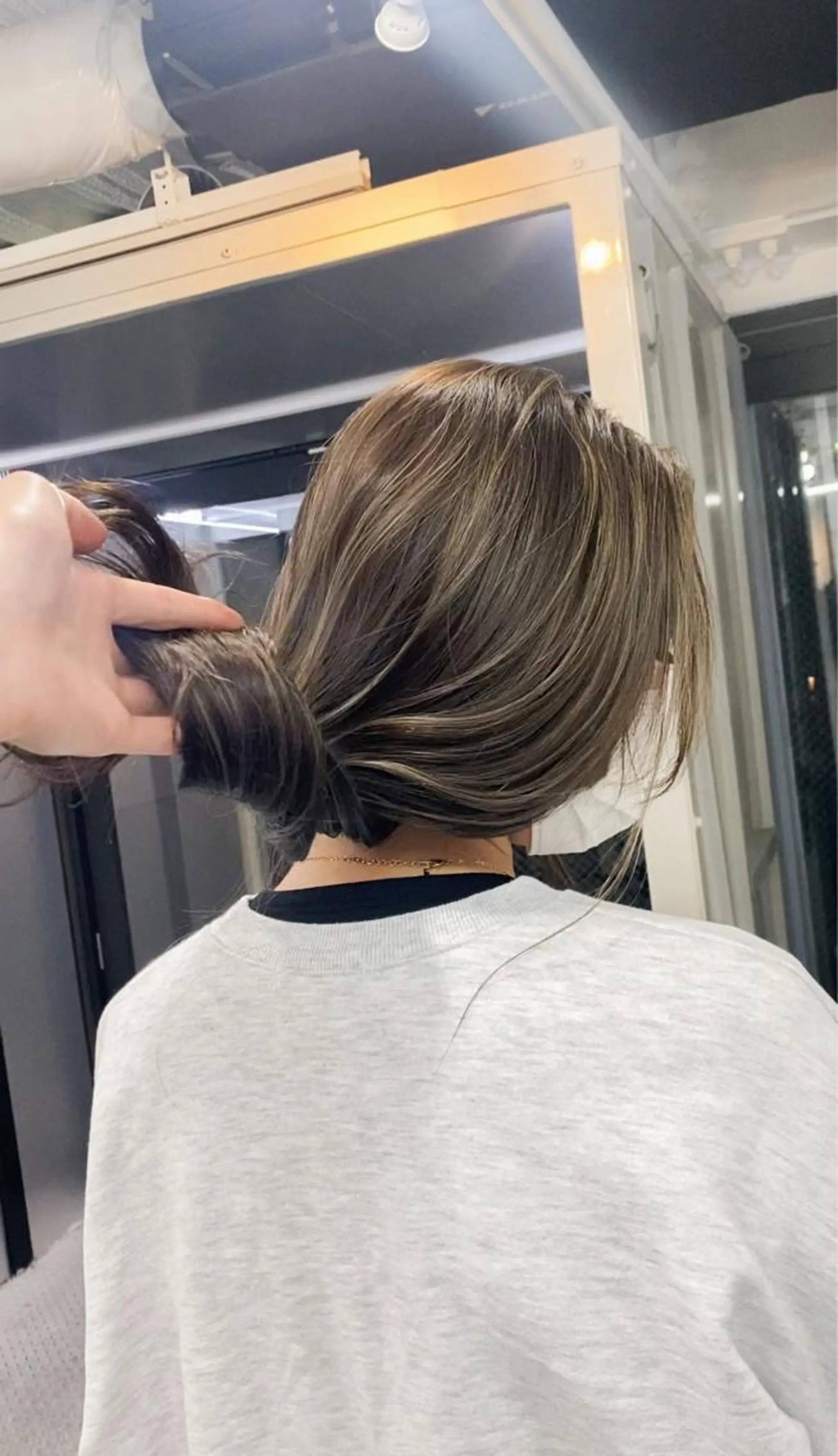 ミディアム カット ヘアカラー トリートメント 海外デザイン🇺🇸 石渡諒太のヘアスタイル