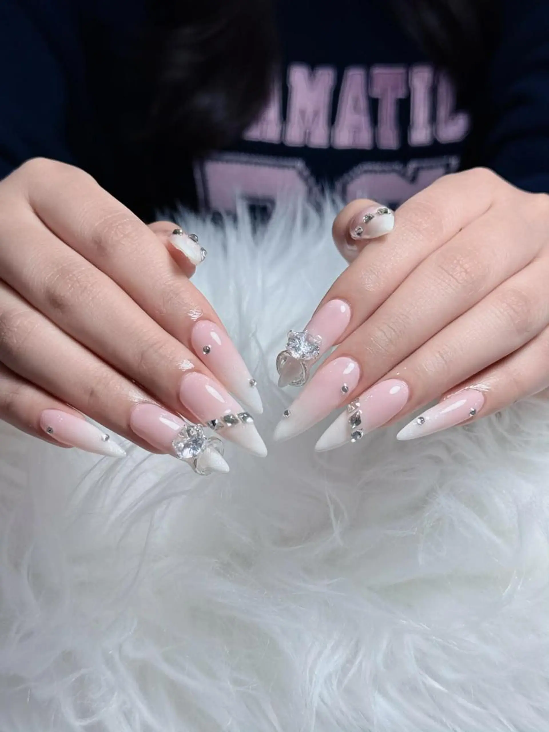 ネイル 長さ出し グラデーション 卒業式 キラキラネイル マグネットネイル Emi🌸Belle Nail Salonのネイルデザイン