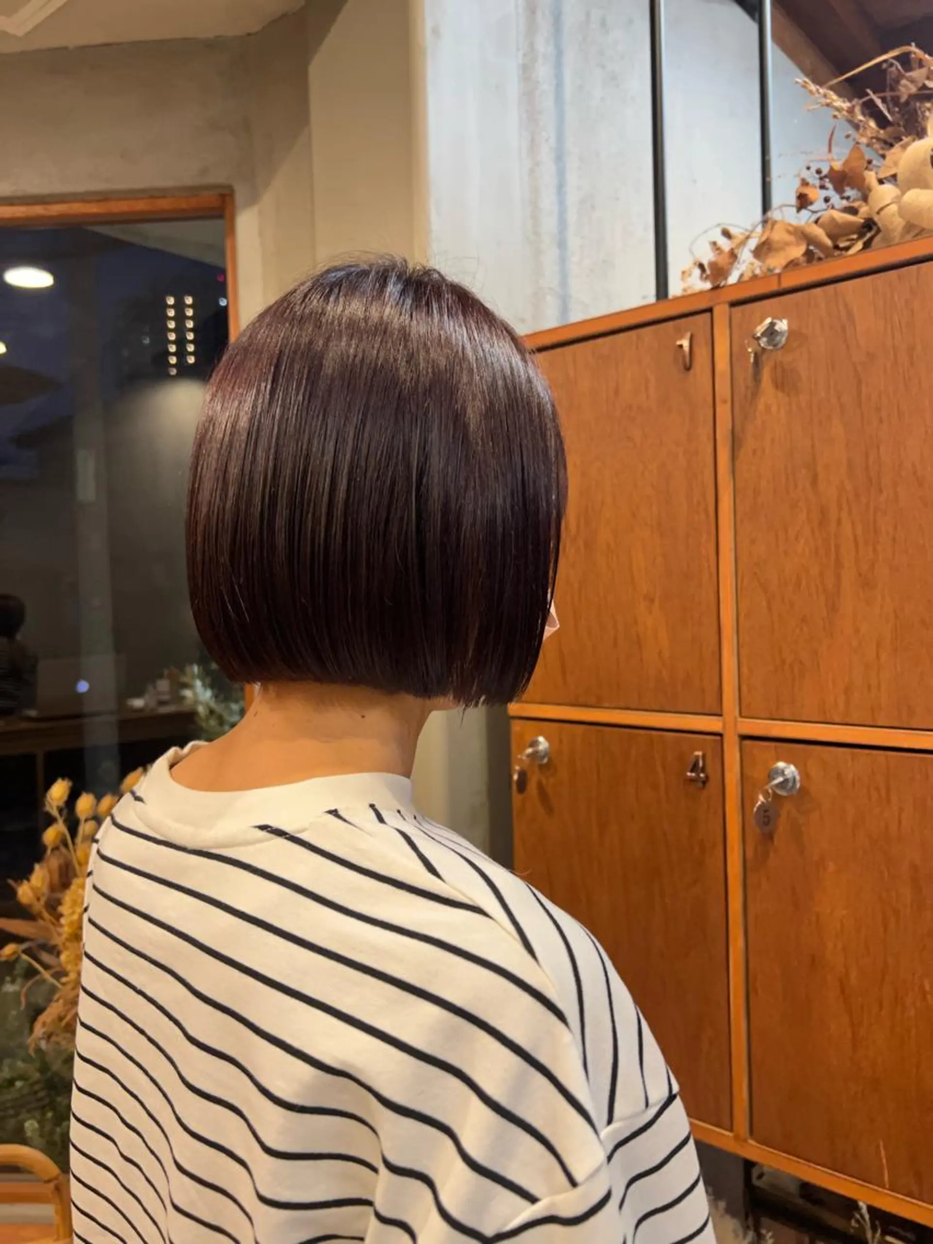 ショート カラー 目黒 彩花のヘアスタイル
