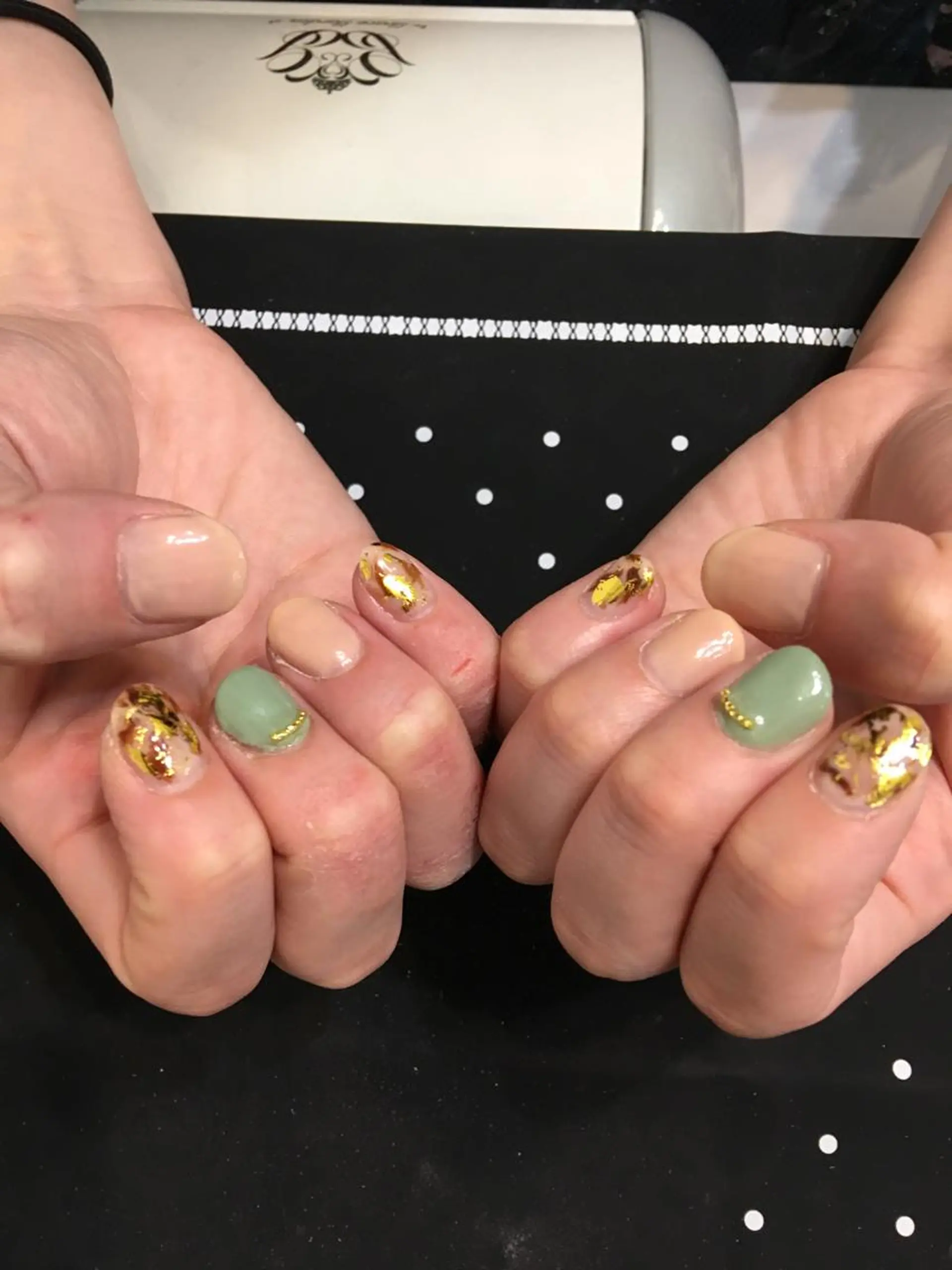 ネイル 持ち込み ニュアンスネイル ハンドネイル 🌈KANÅKO 🌈のネイルデザイン