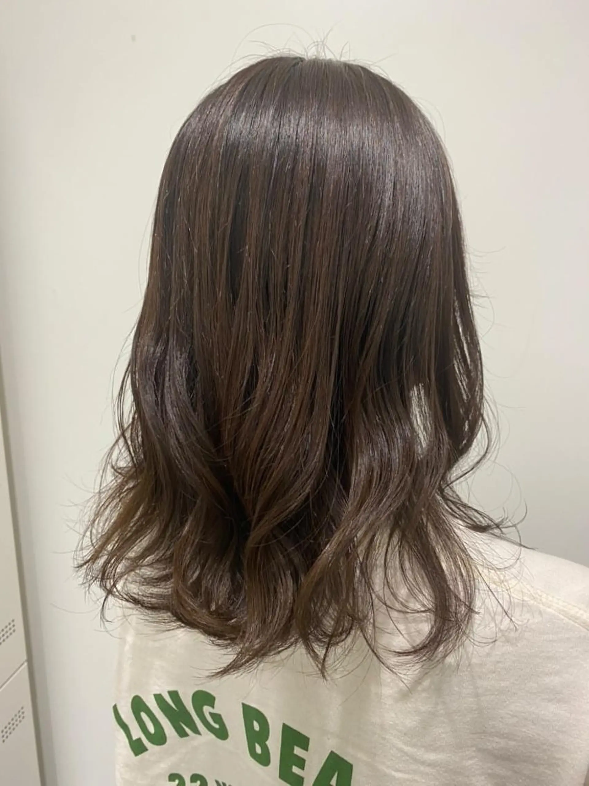 ミディアム カラー パーマ ヘアアレンジ ネイル マツエク・マツパ 韓国風ベージュ🤎 赤みなし🌿横浜🤎のヘアスタイル
