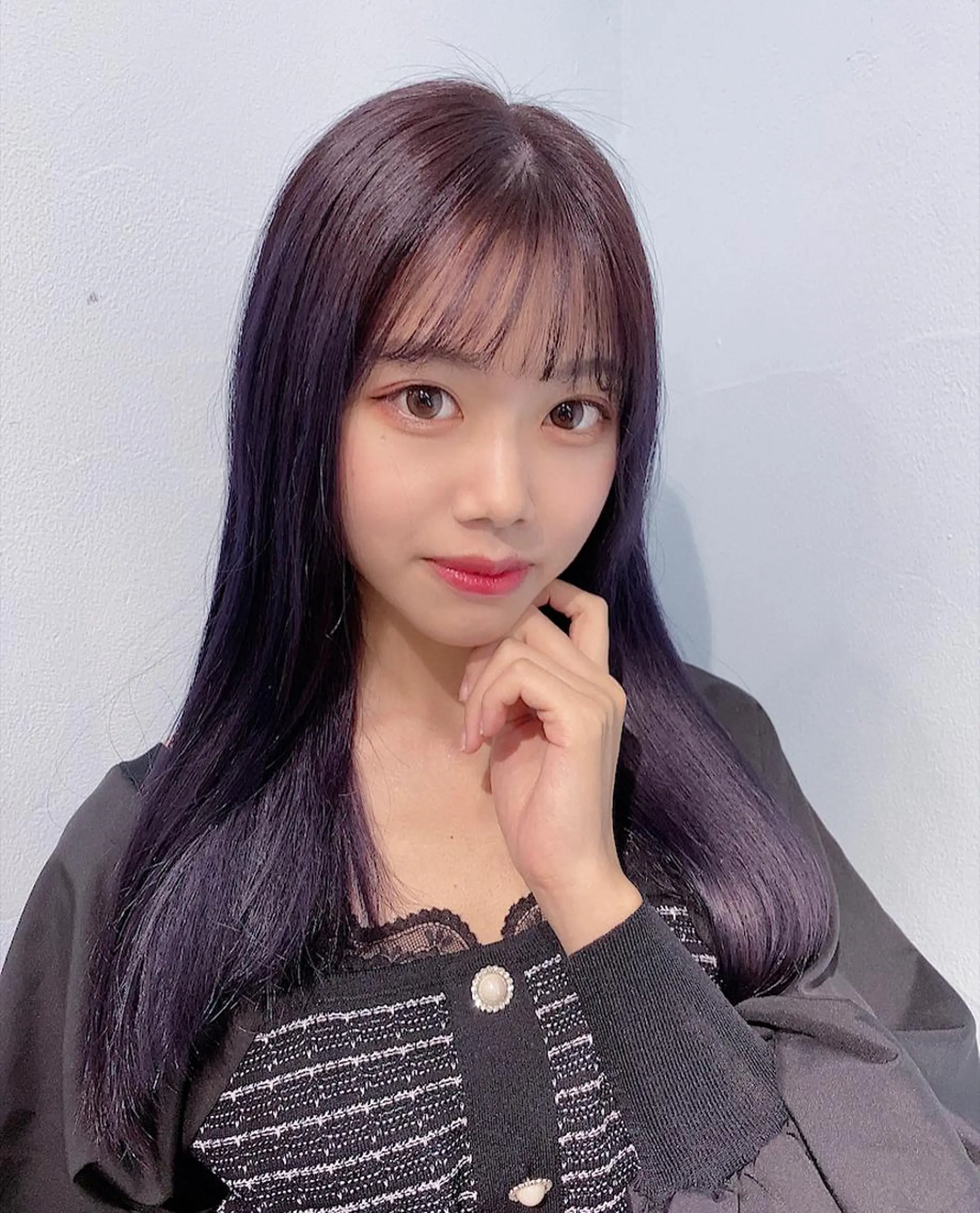 ロング カラー ヘアアレンジ ヘアカラー トリートメント ヘアセット 韓国レイヤーカット/ 儚げカラーチナツのヘアスタイル