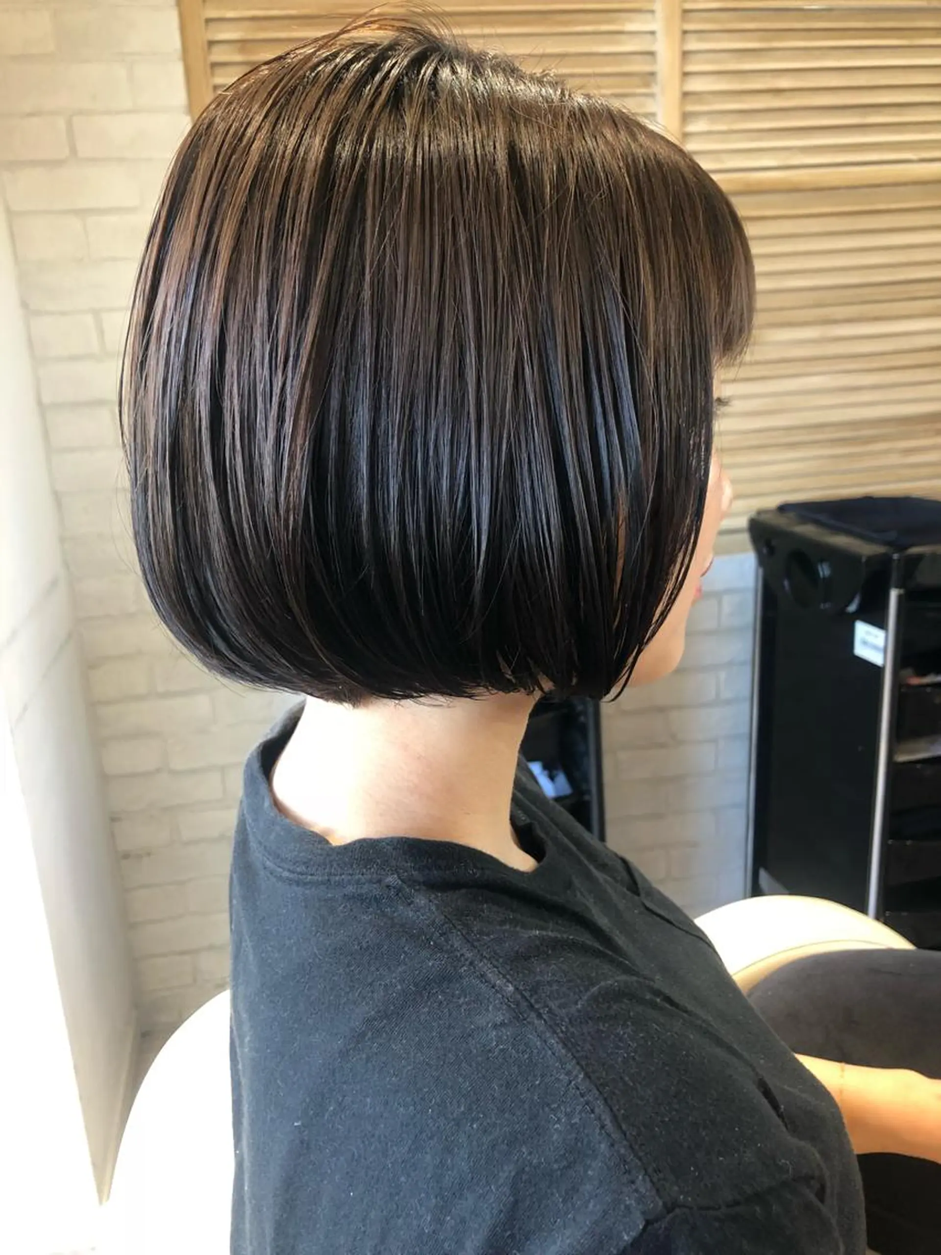 ショート ボブ SALOWIN横浜所属・ﾚｲﾔｰ.ﾍｱｾｯﾄ 🤍宮本しおりのヘアスタイル