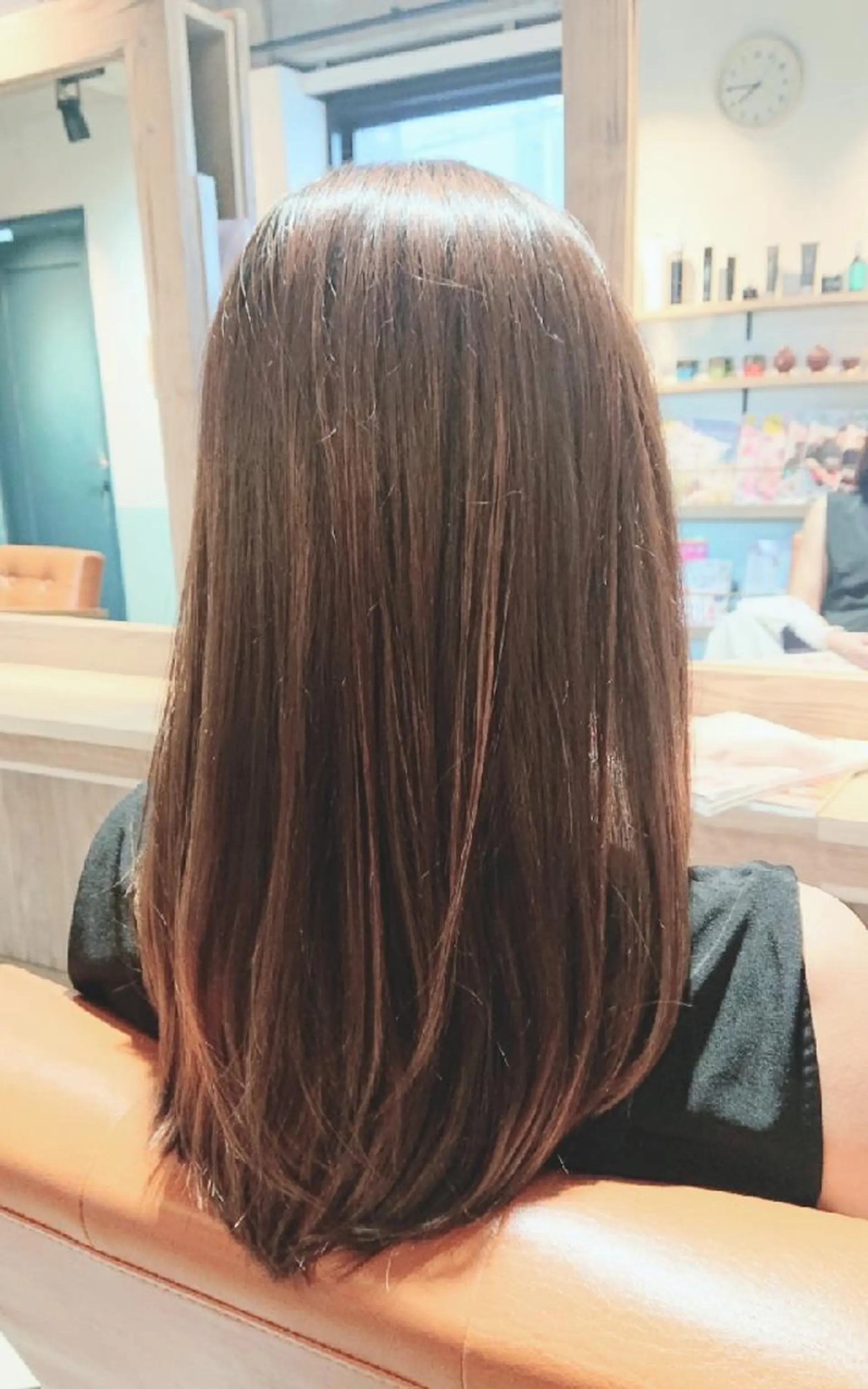 ロング alushe 岡 陽子のヘアスタイル