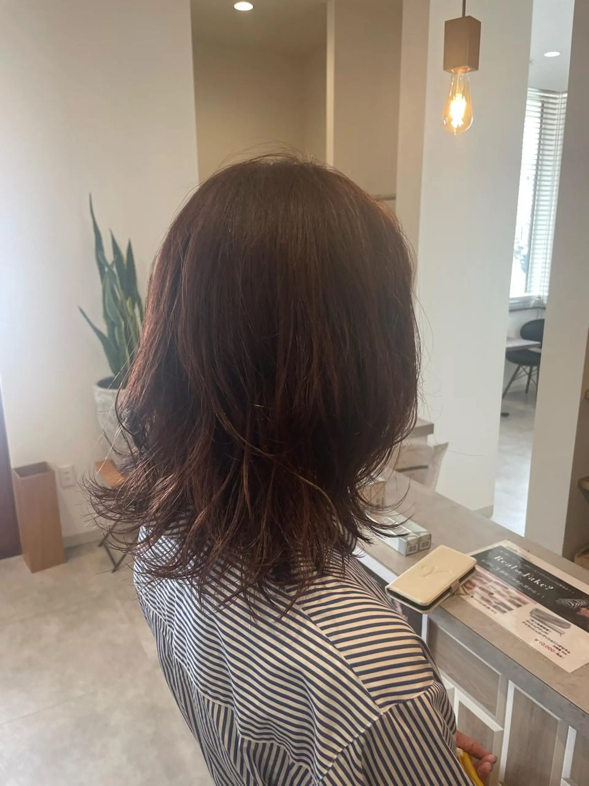 ミディアム カラー no4ナチュラル戸祭所属・山越 美裕樹のヘアスタイル