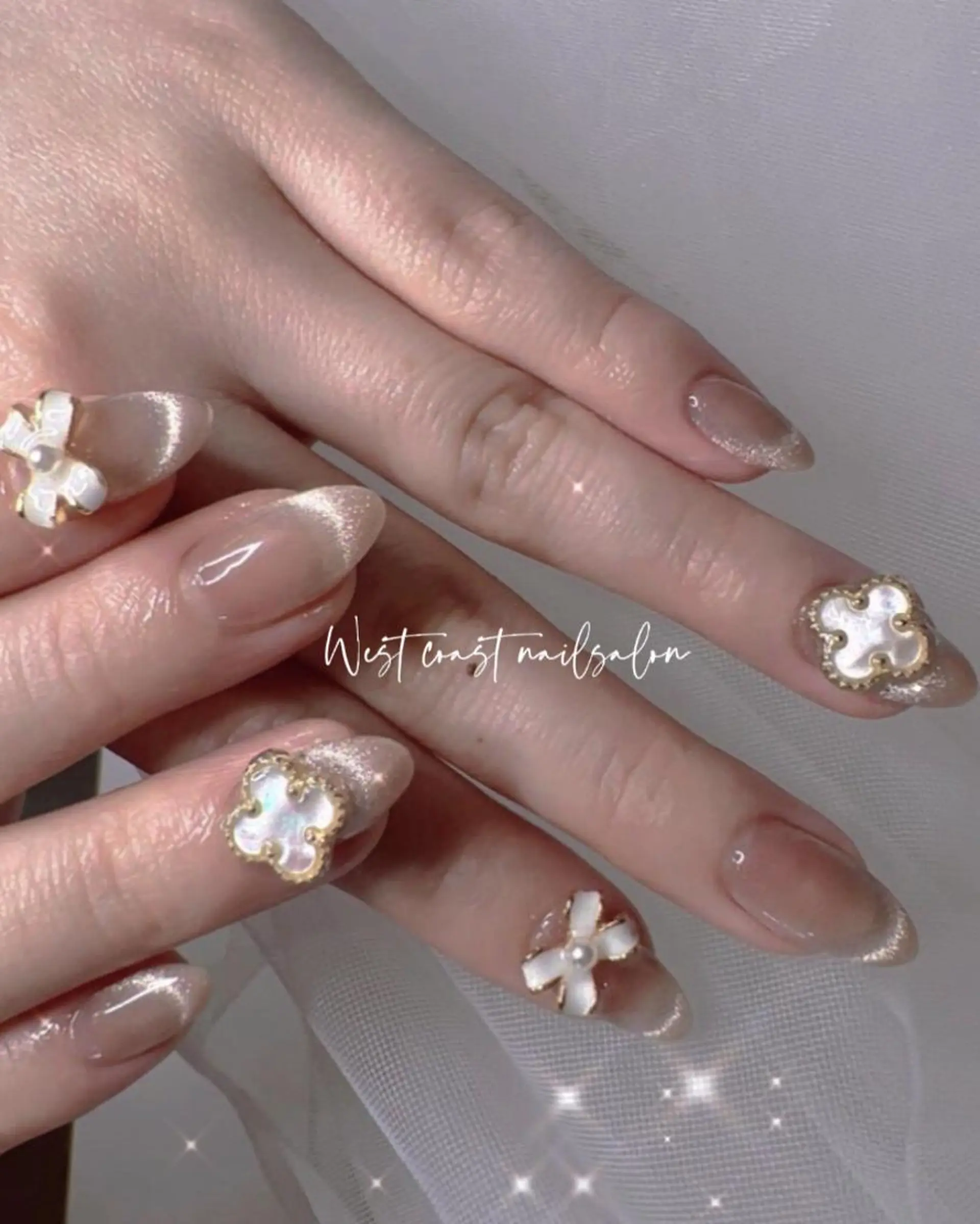 ネイル リボン、ガーリー パーツ放題専門店のネイルデザイン