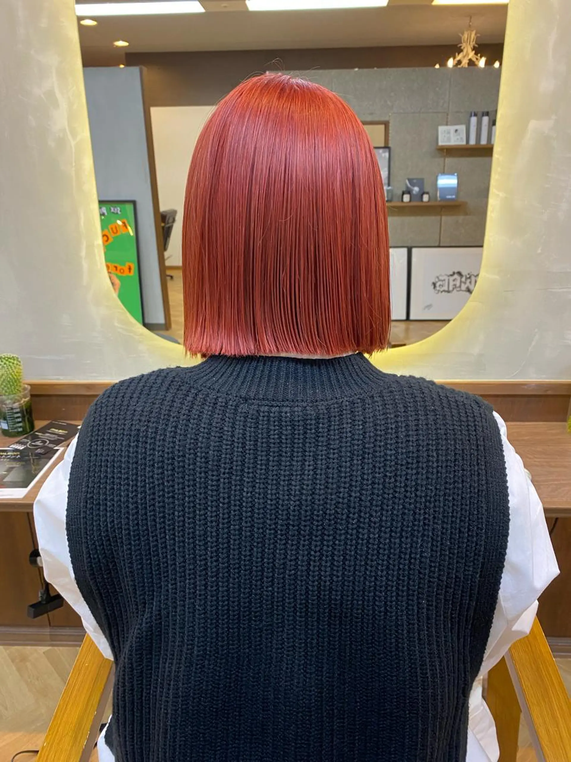 ミディアム デザインカラー/ボブ ブリーチカラー/ユリのヘアスタイル