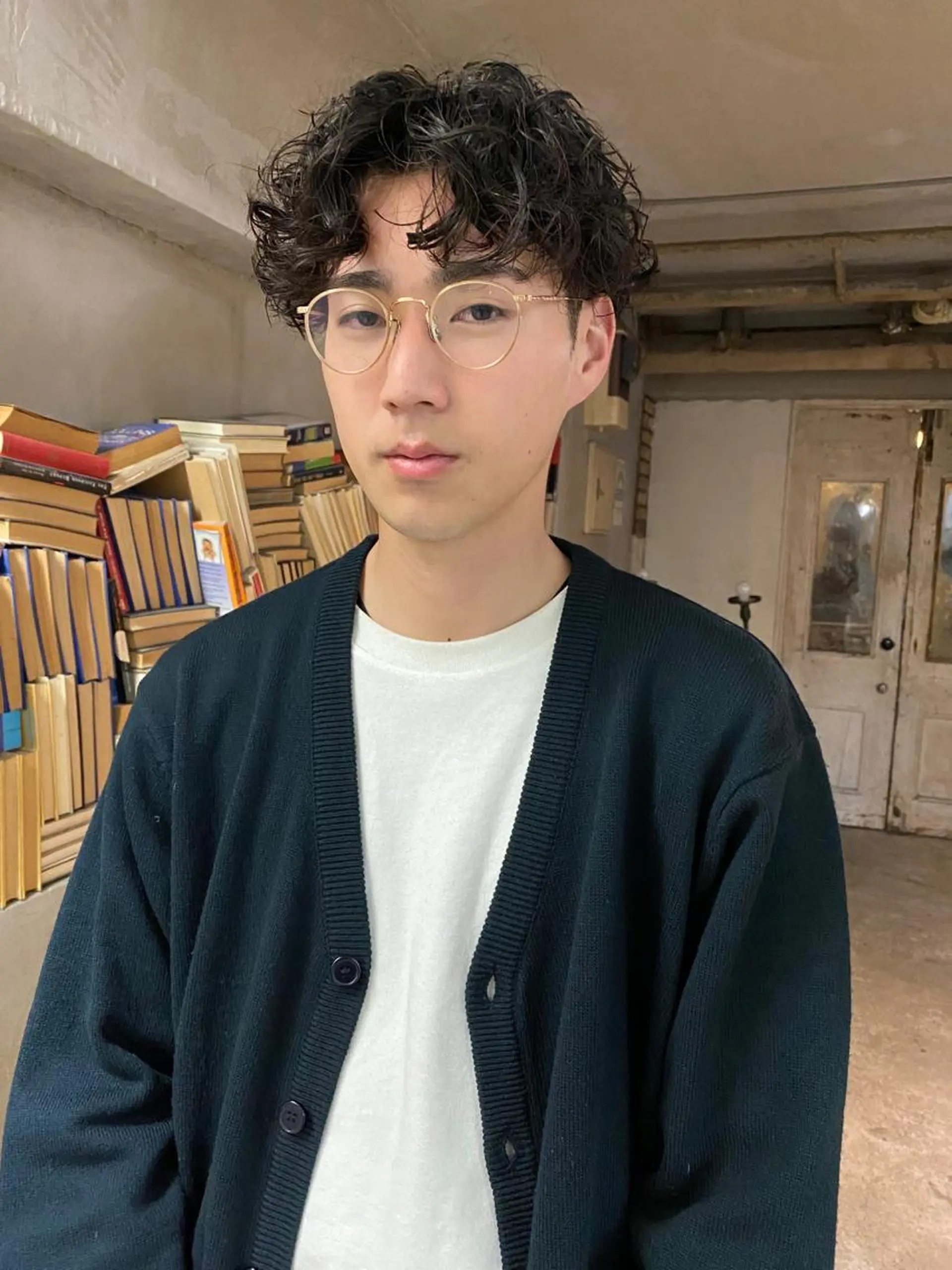 パーマ メンズ パーマ、髪質改善 カズマのヘアスタイル