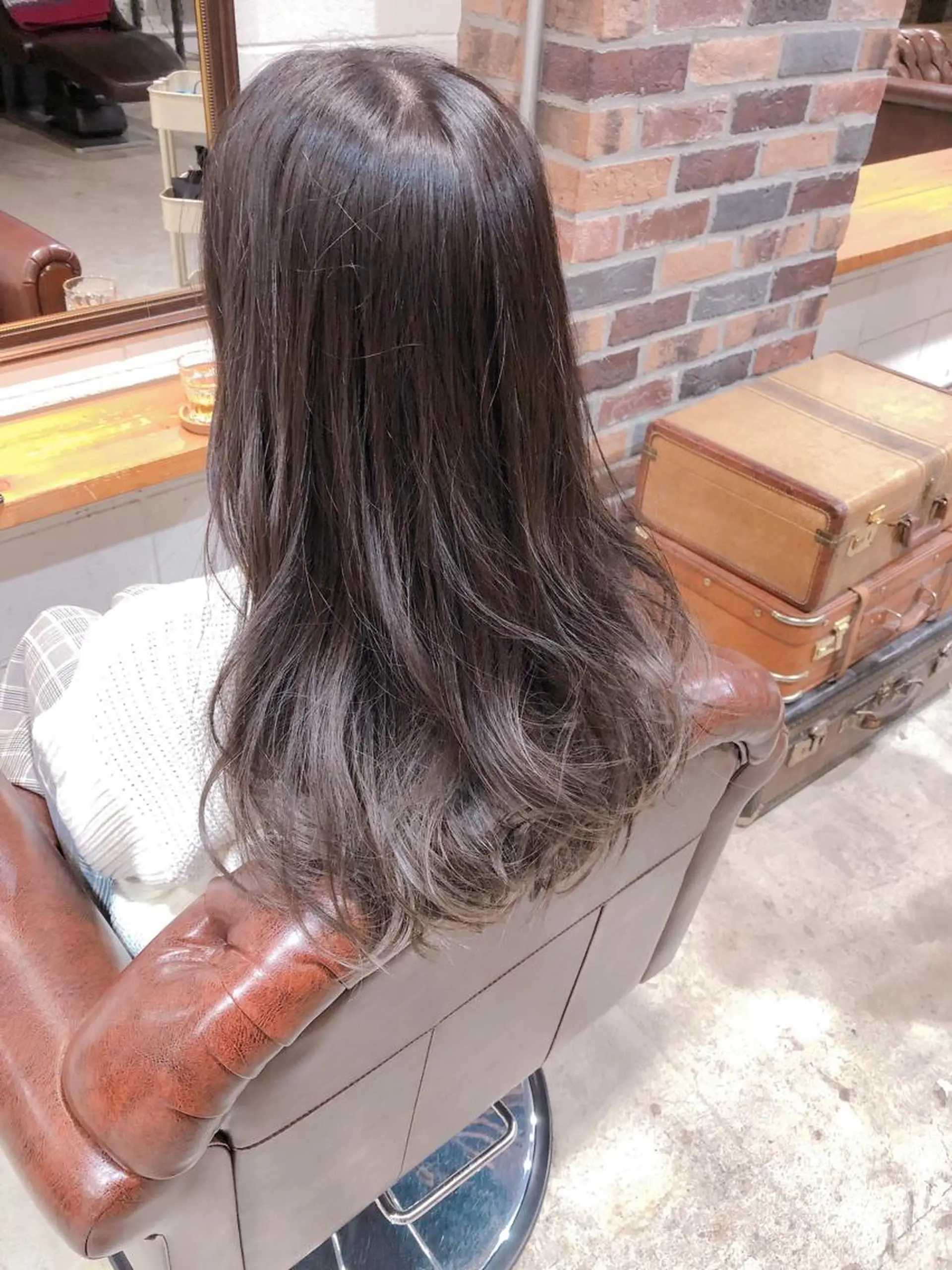 ロング カラー アッシュ アッシュグレー アッシュグレージュ グラデーションカラー グレージュ ヘアカラー トリートメント ⭐️ハイクオリティ カラー杉本雄志⭐️のヘアスタイル