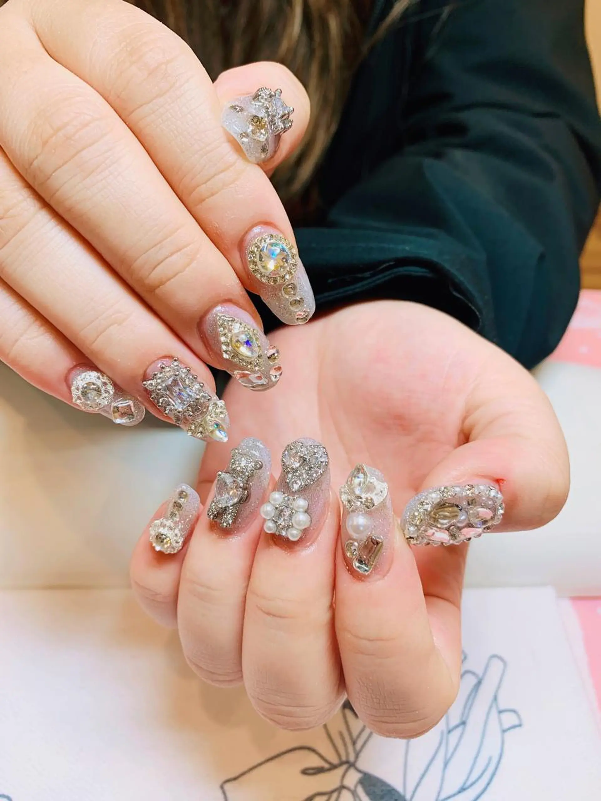 ネイル Ui_Amor (パラジェル)のネイルデザイン