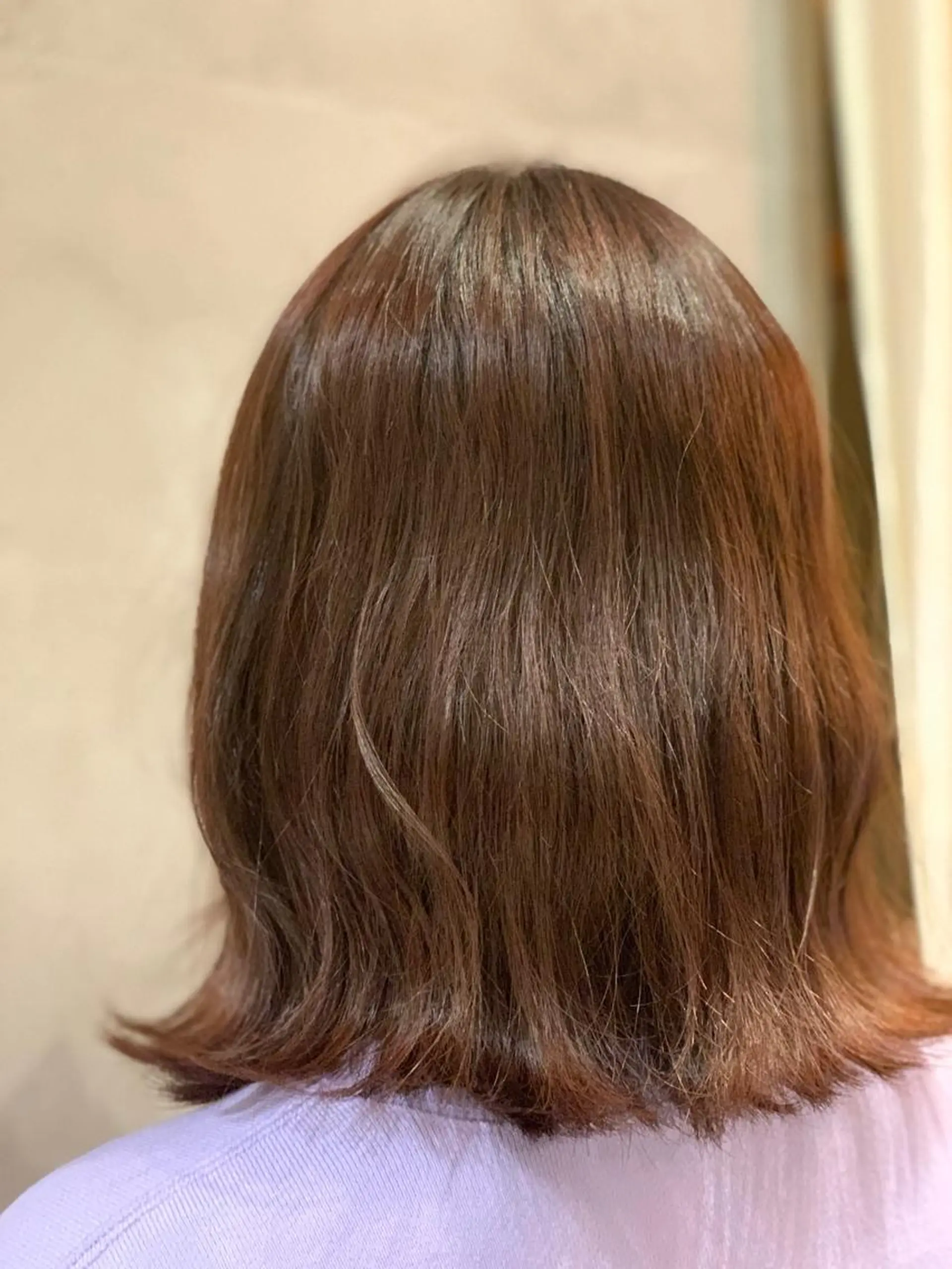 ショート カラー ヘアアレンジ ハイトーンカラー 韓国風ヘア ショートヘア 高井瑠華🌼 ストカールカット特化のヘアスタイル
