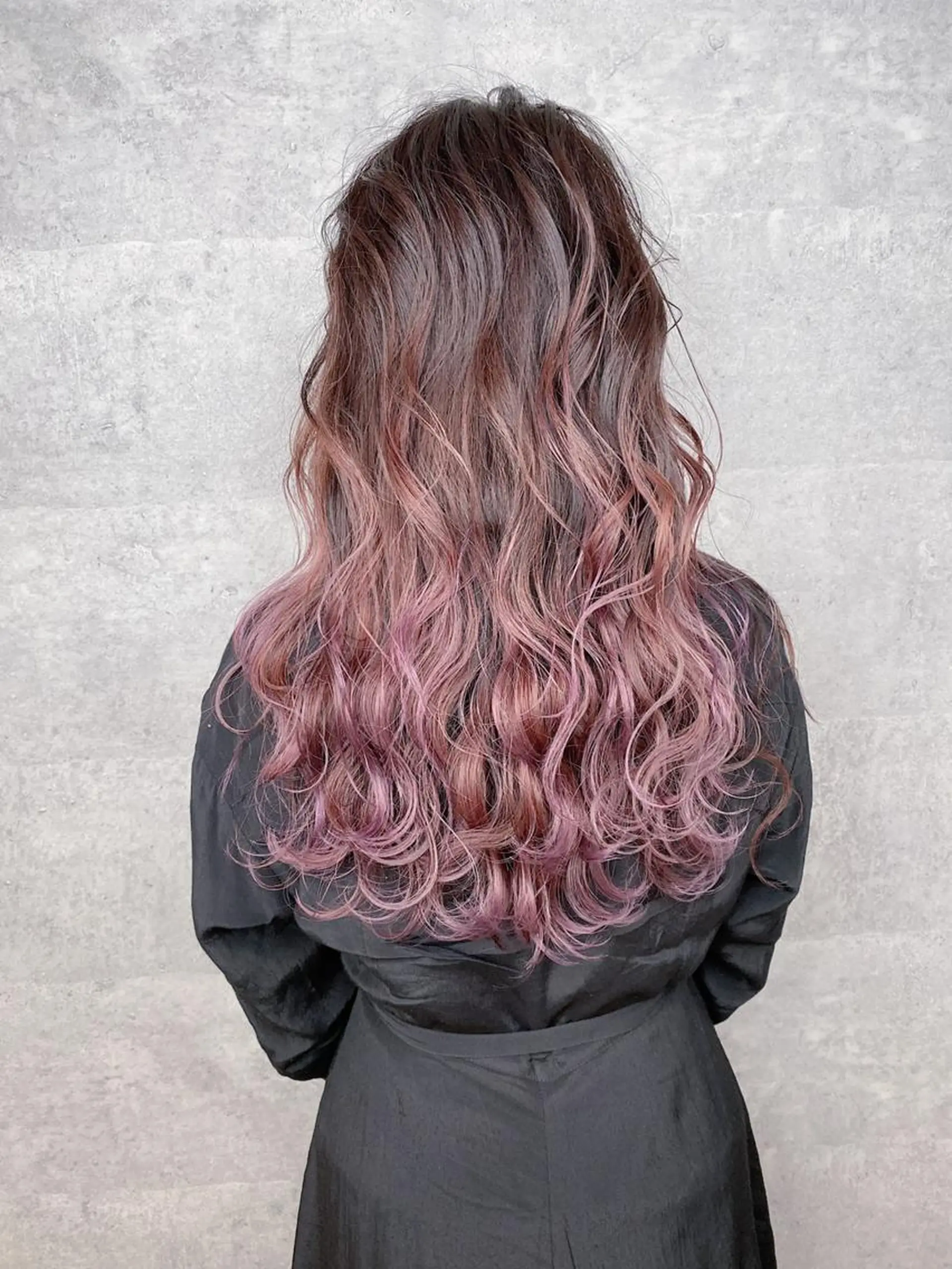 ロング カラー _WHITE 天王寺のヘアスタイル