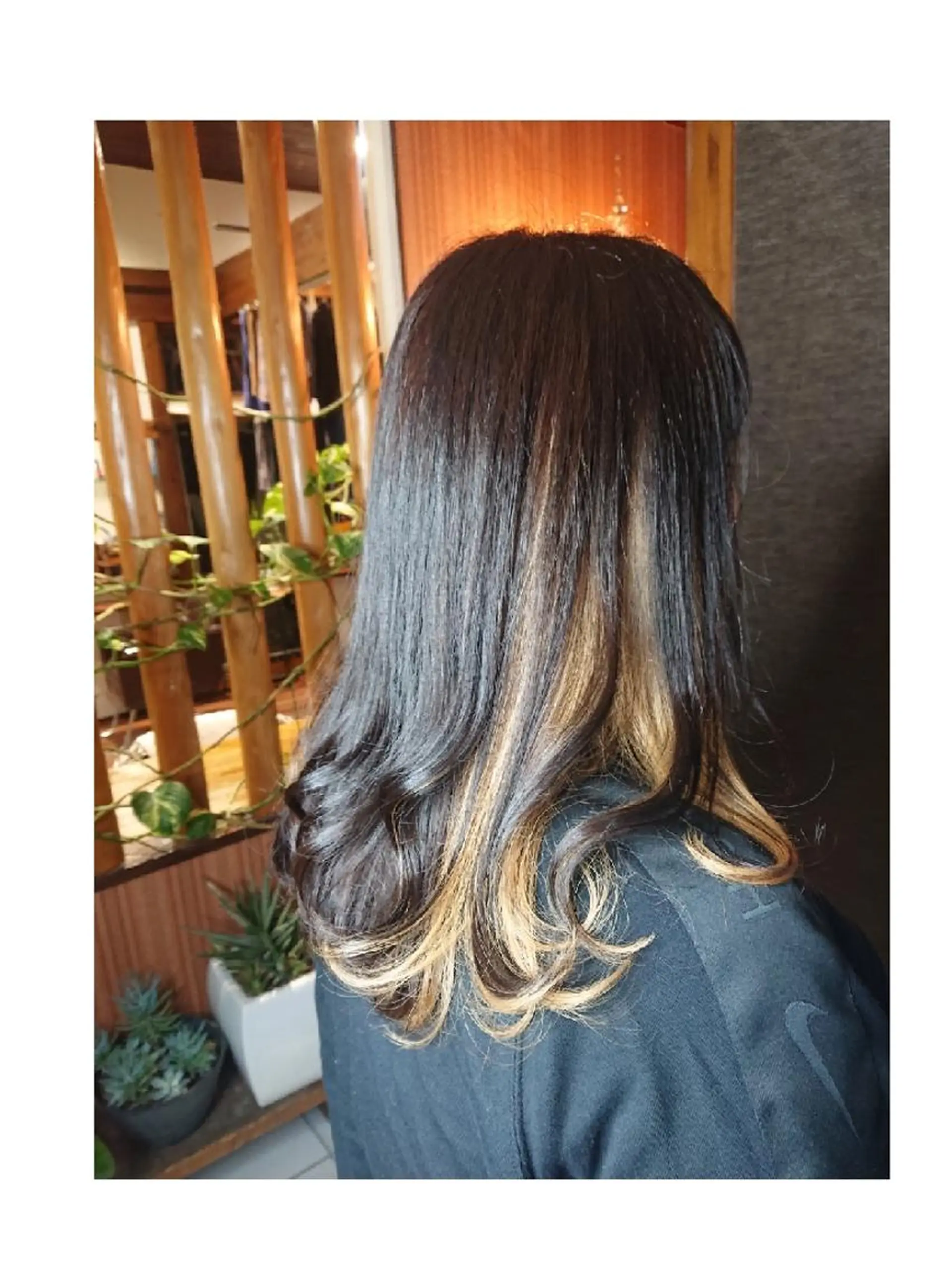 ロング 青山 早智子のヘアスタイル