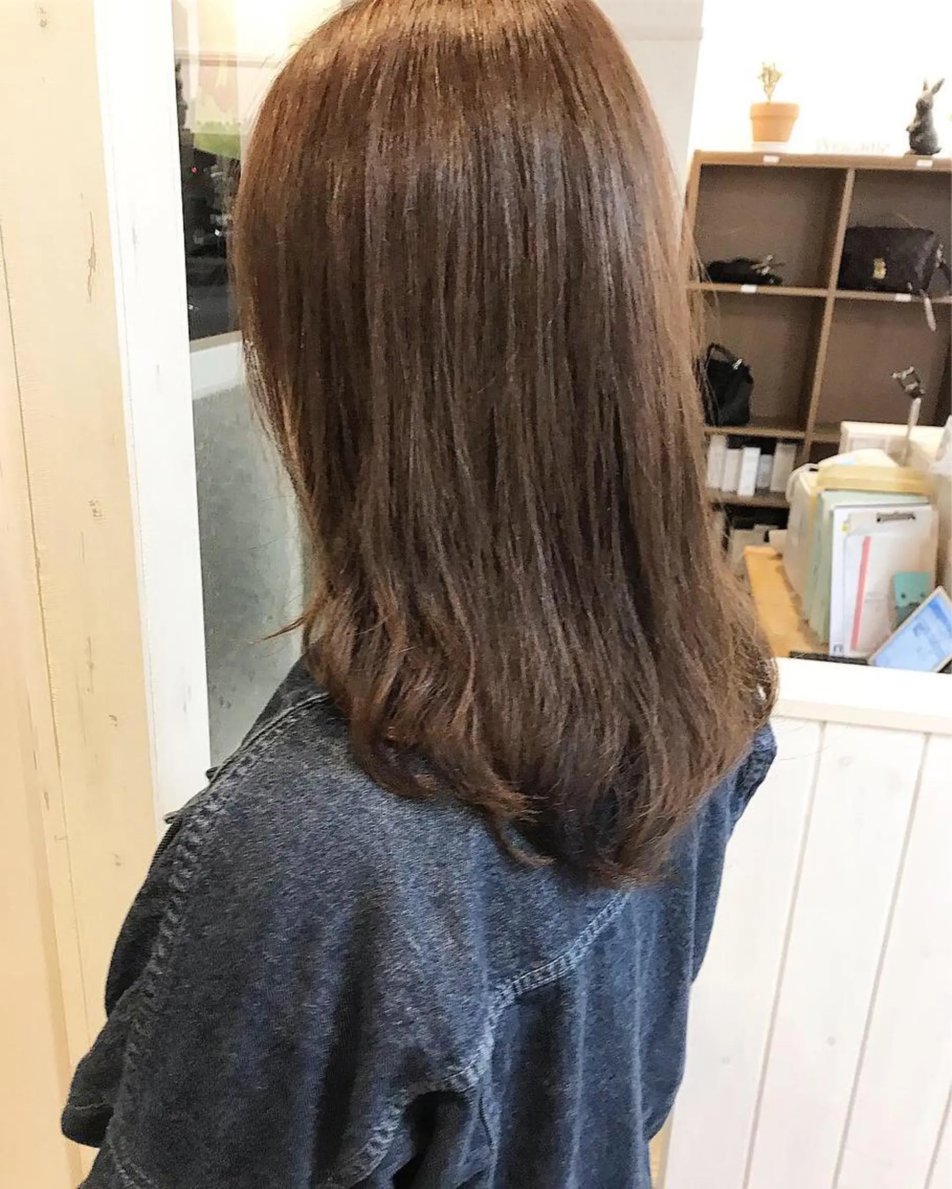 セミロング カラー パーマ セミロングパーマ 秋月 亜耶のヘアスタイル