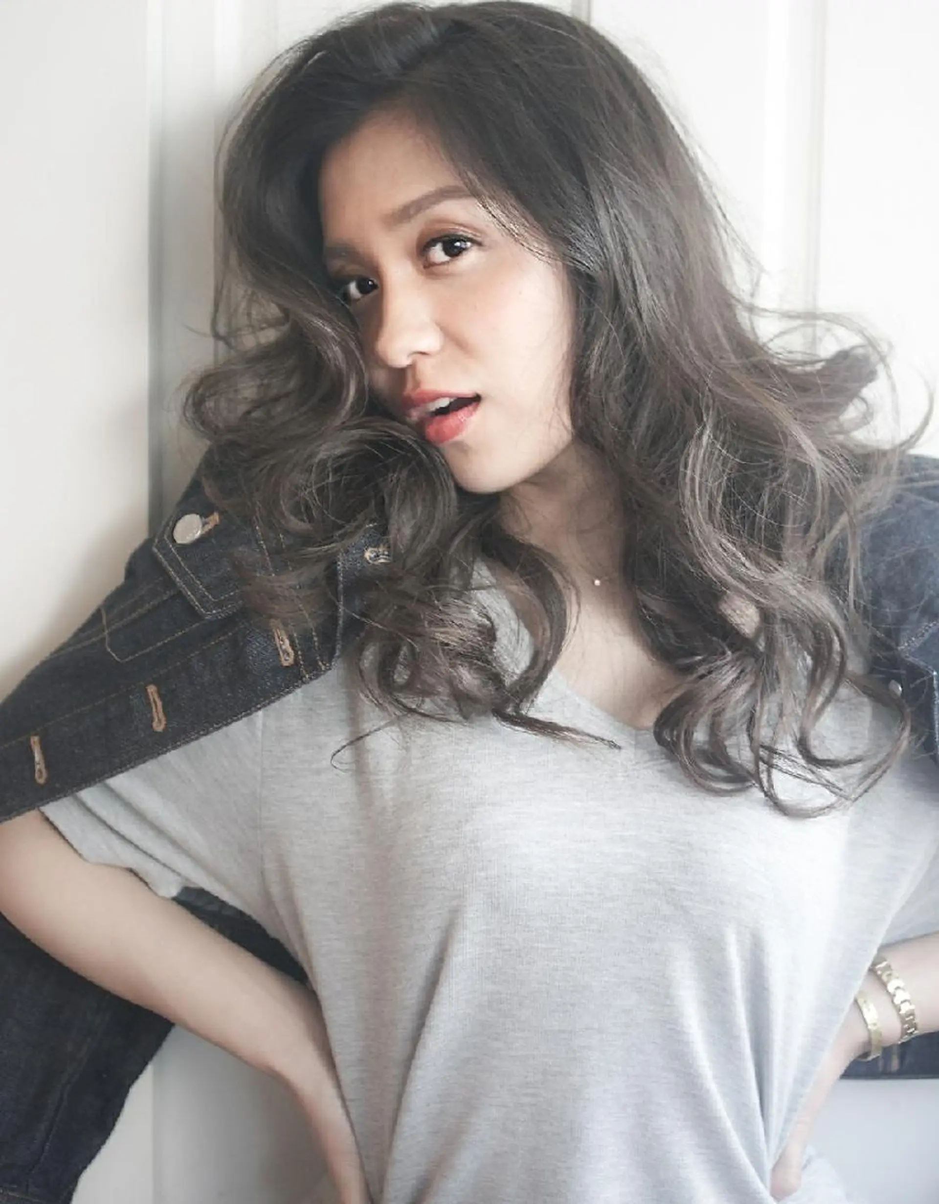 セミロング カラー ショート✨ボブ✨代表 新田見美仁のヘアスタイル