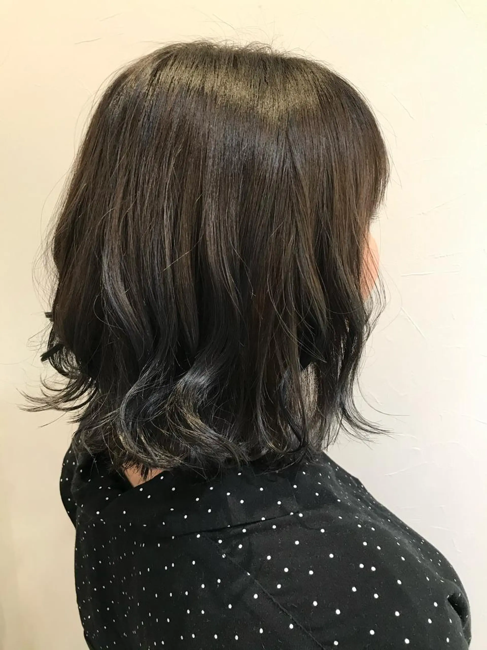 カラー アッシュ グラデーションカラー カット ヘアカラー Total beau ty  Noaloのエステ・リラクイメージ