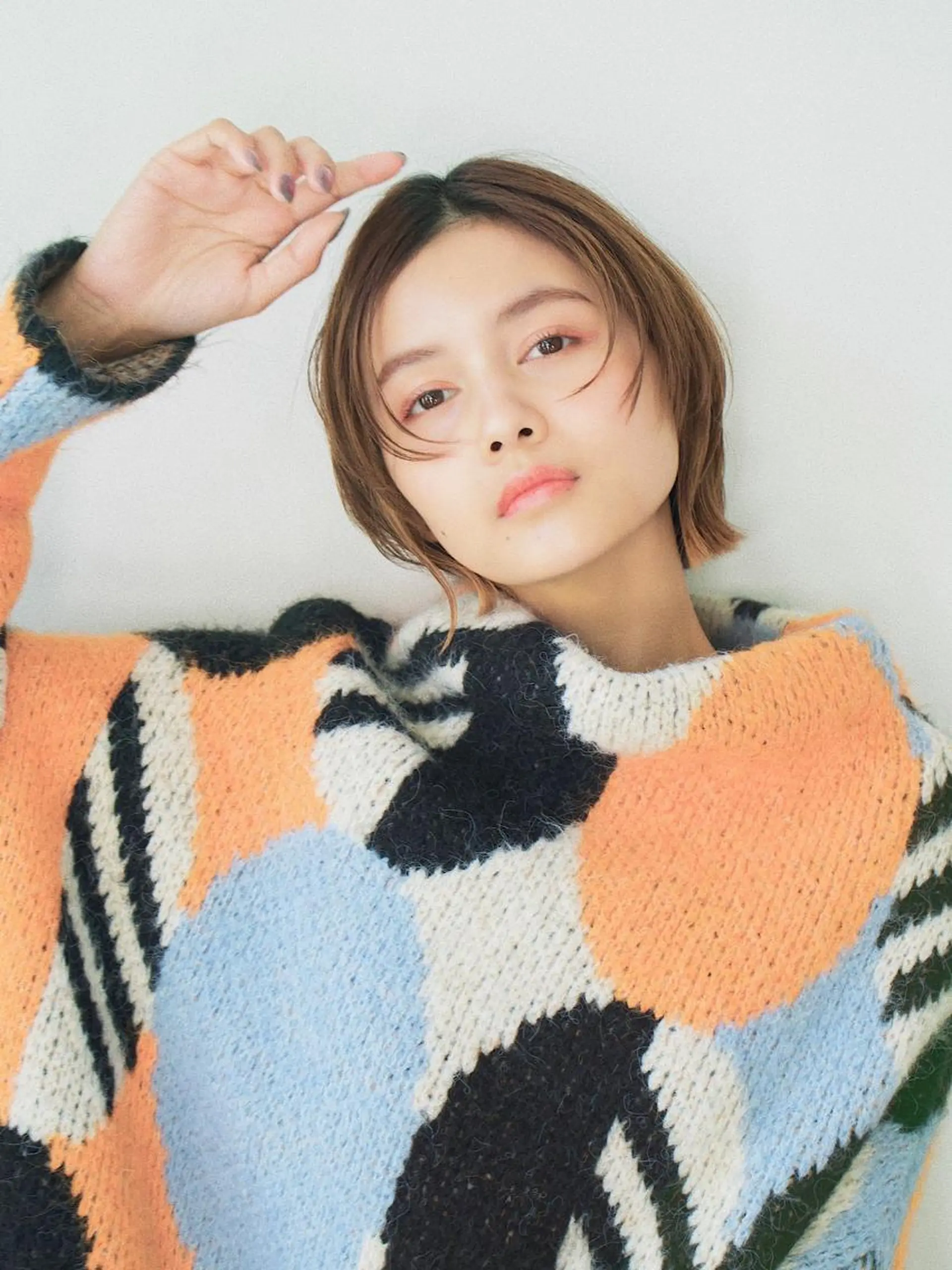 ショート 切りっぱなしボブ ショートボブ ボブ ハイライト シースルーバング バレイヤージュ茅ヶ崎 オオタ カズキのヘアスタイル