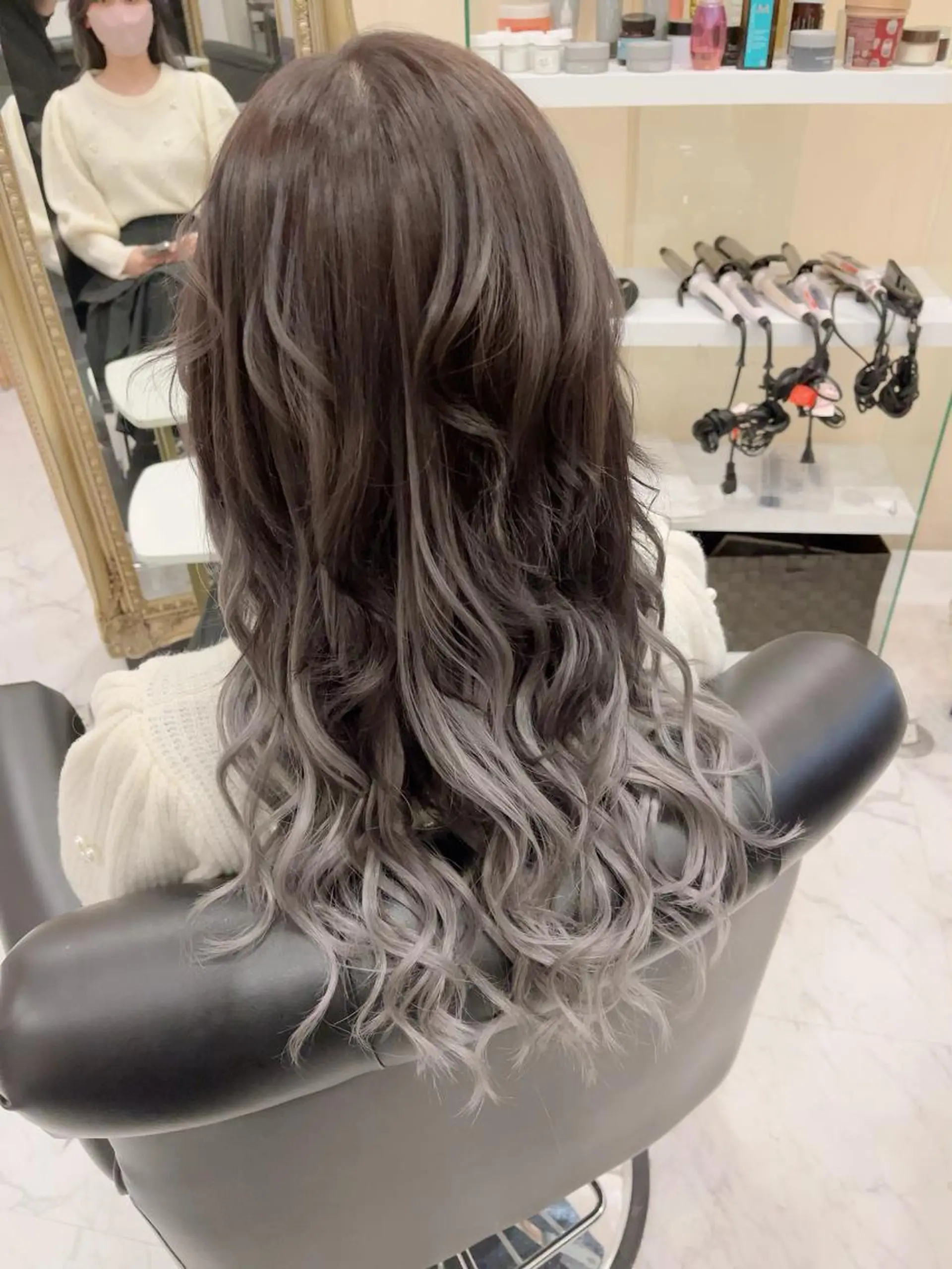 ロング ケアブリーチ&シール エクステの店和田翔莉のヘアスタイル