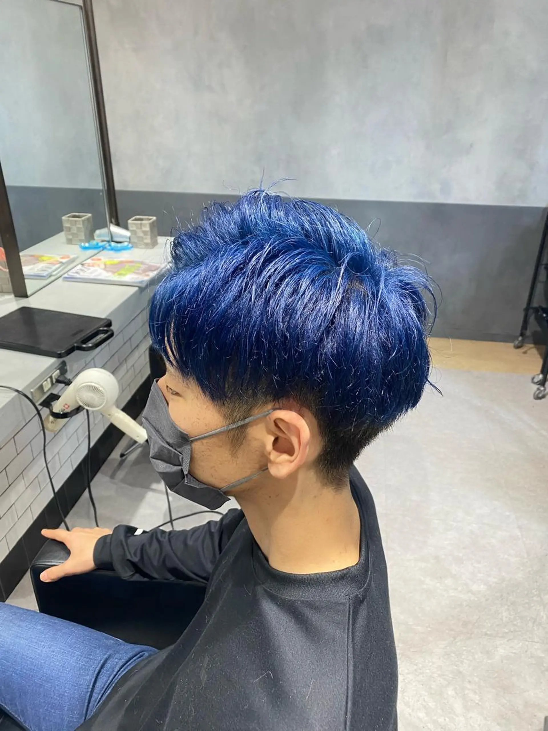 ショート ヘアカラー ハイトーンエフェクト ブリーチいち丸のヘアスタイル