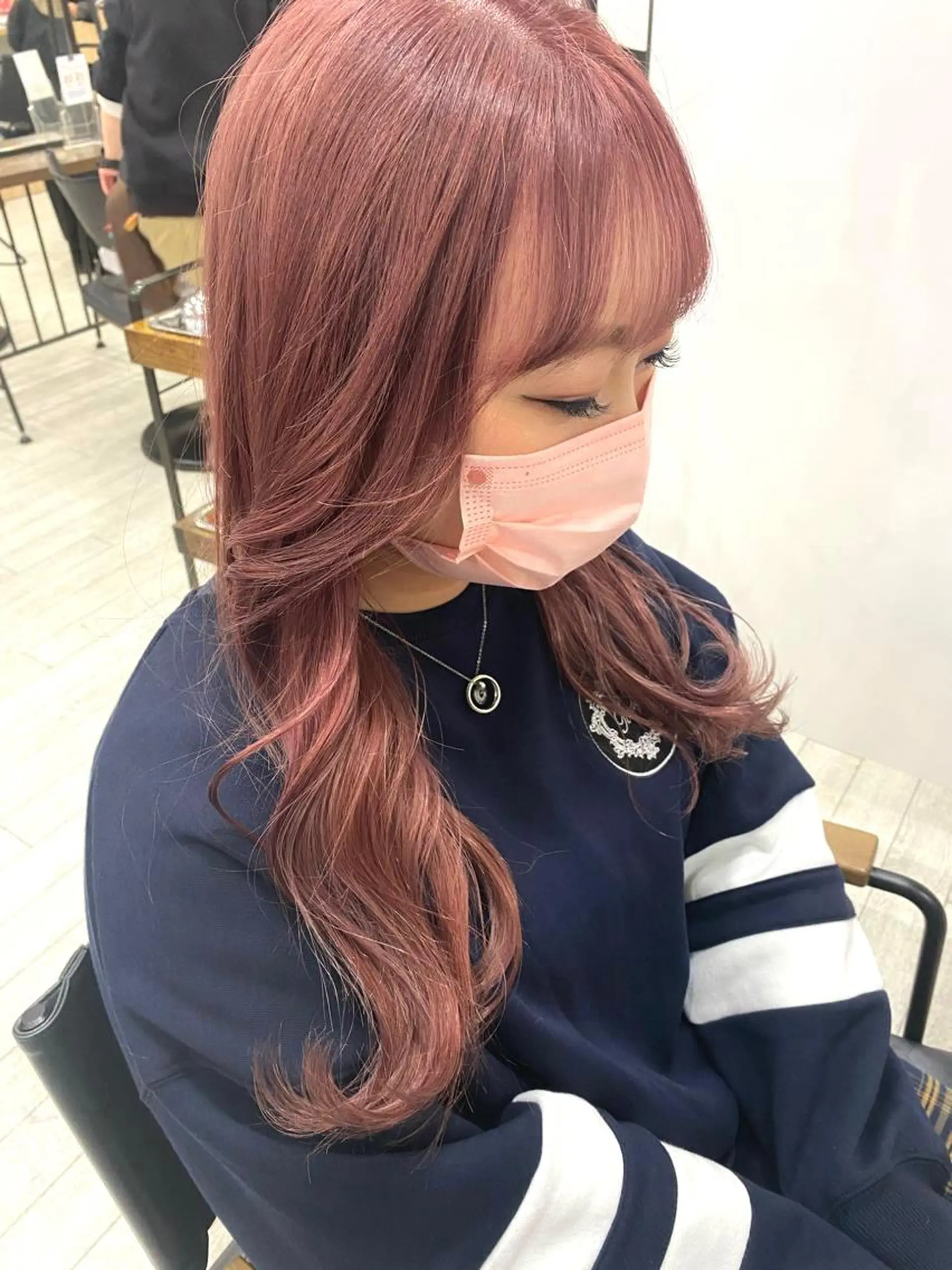 セミロング カラー ピンクカラー カット ヘアカラー トリートメント 遠藤 愛莉のヘアスタイル