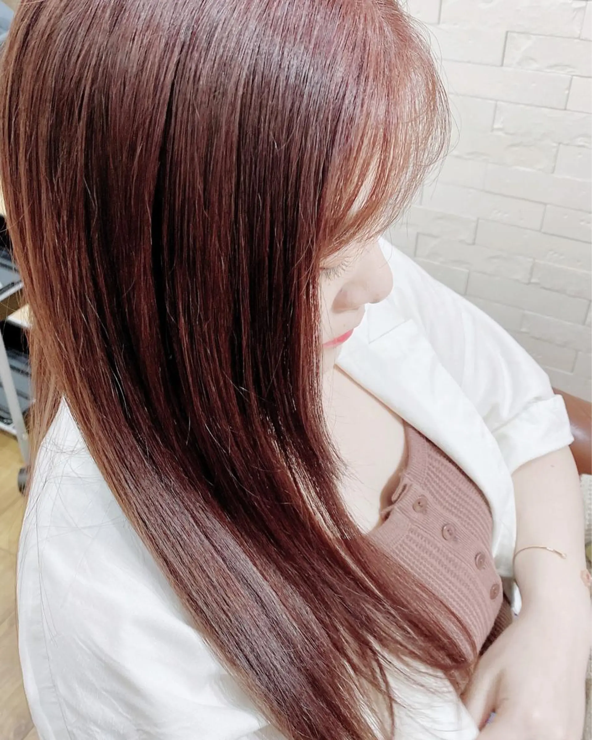 ロング カラー 佐治 梨乃のヘアスタイル