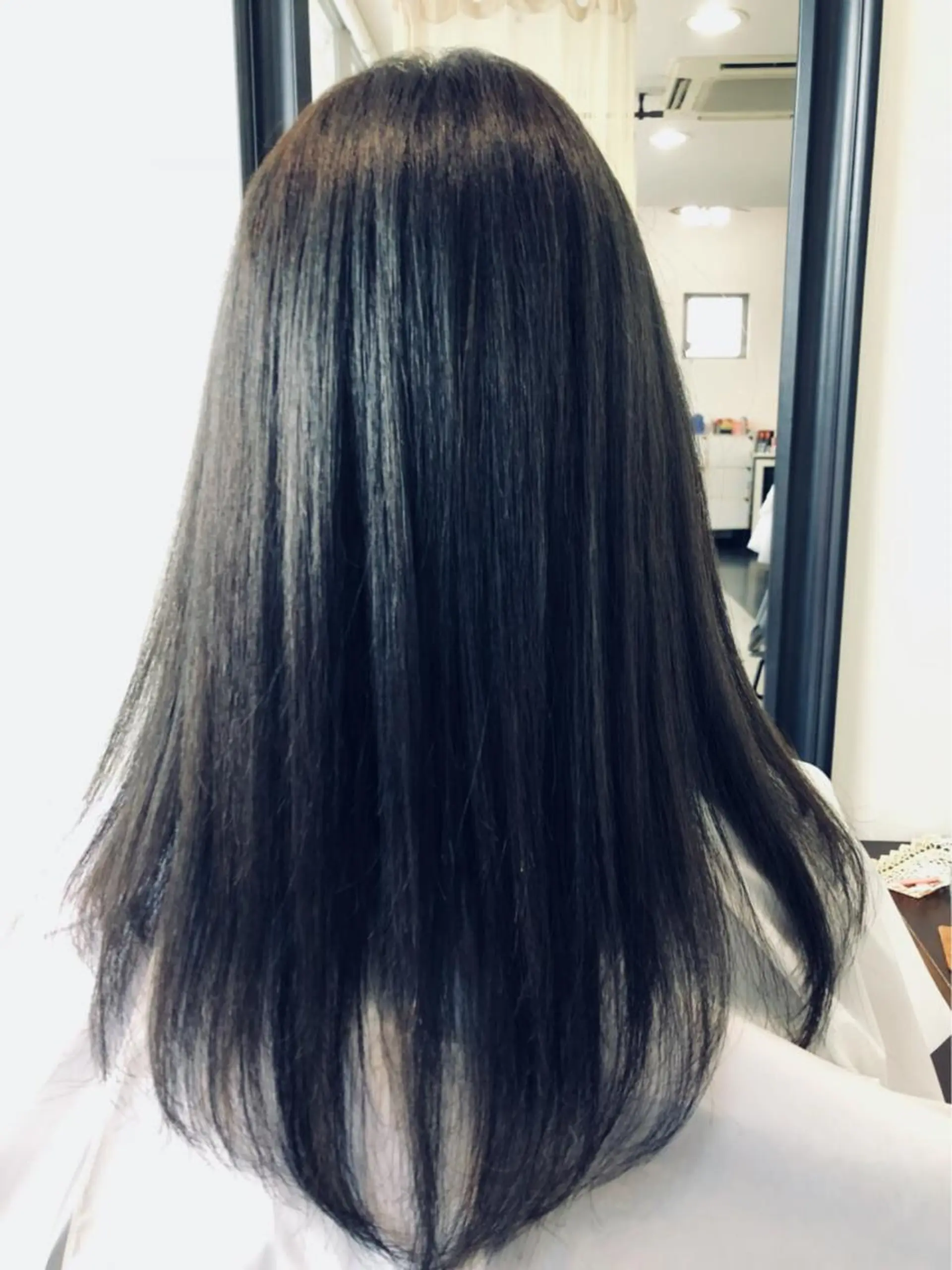 セミロング カラー 阿久津 泰幸のヘアスタイル