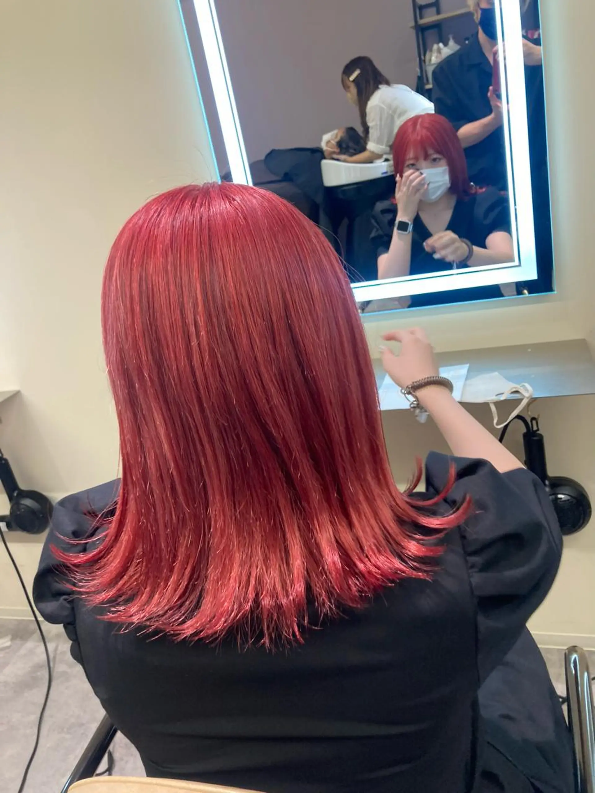 ミディアム カラー レッドカラー ヘアカラー ブリーチ&似合せボブ 田中寛十のヘアスタイル