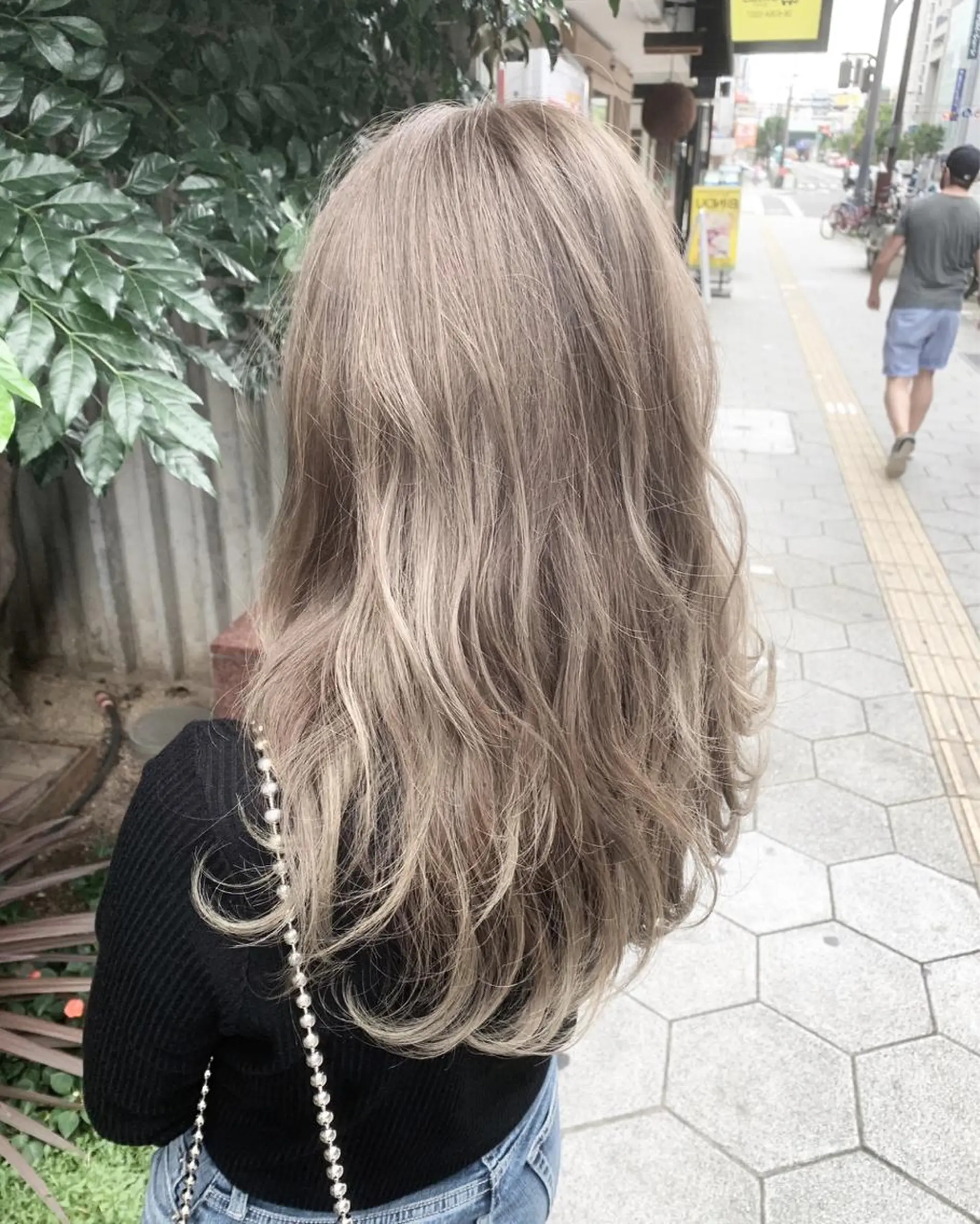 ミディアム カラー ヘアカラー トリートメント にしき さんのヘアスタイル