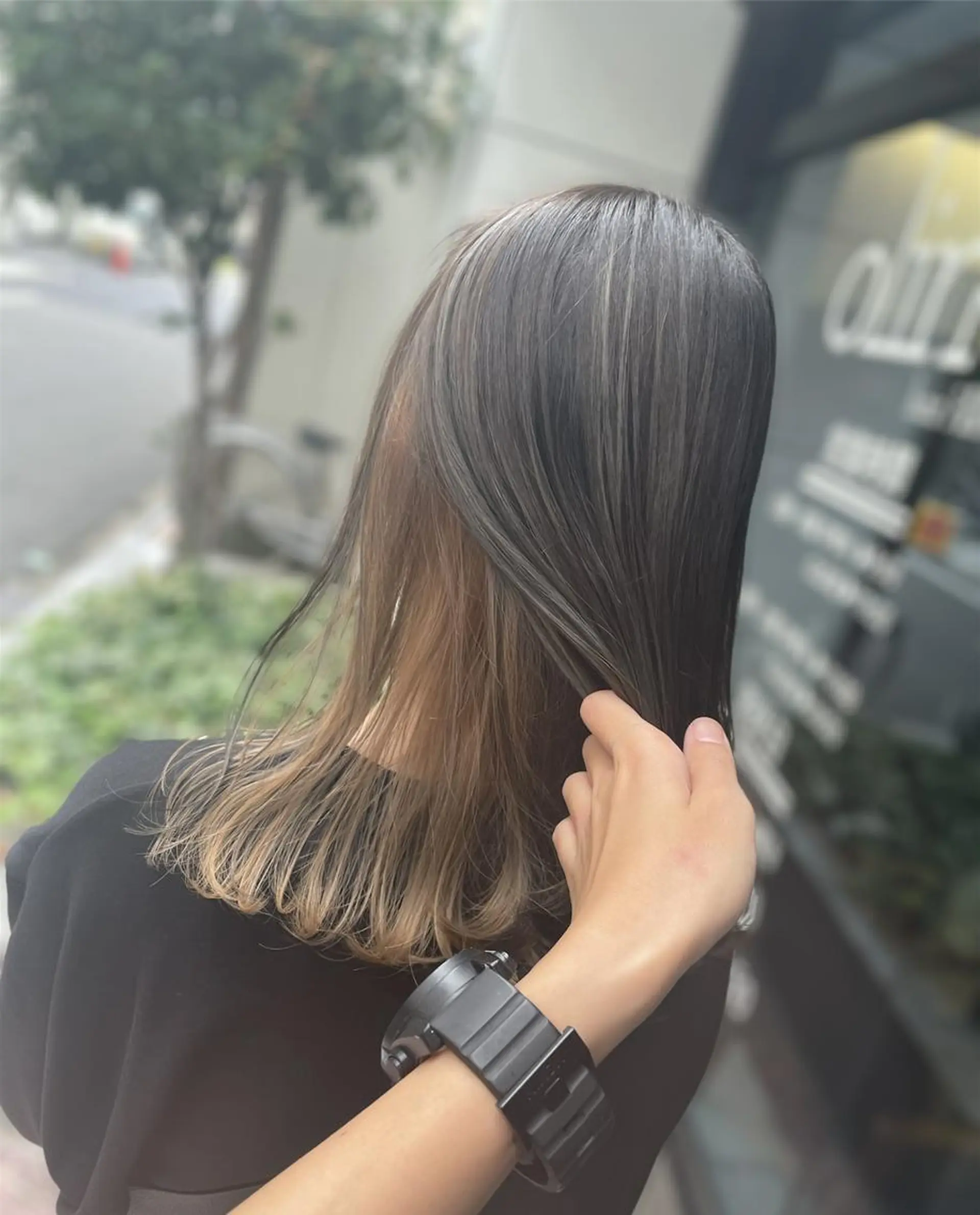 セミロング olino 【オリノ】西田辺のヘアスタイル