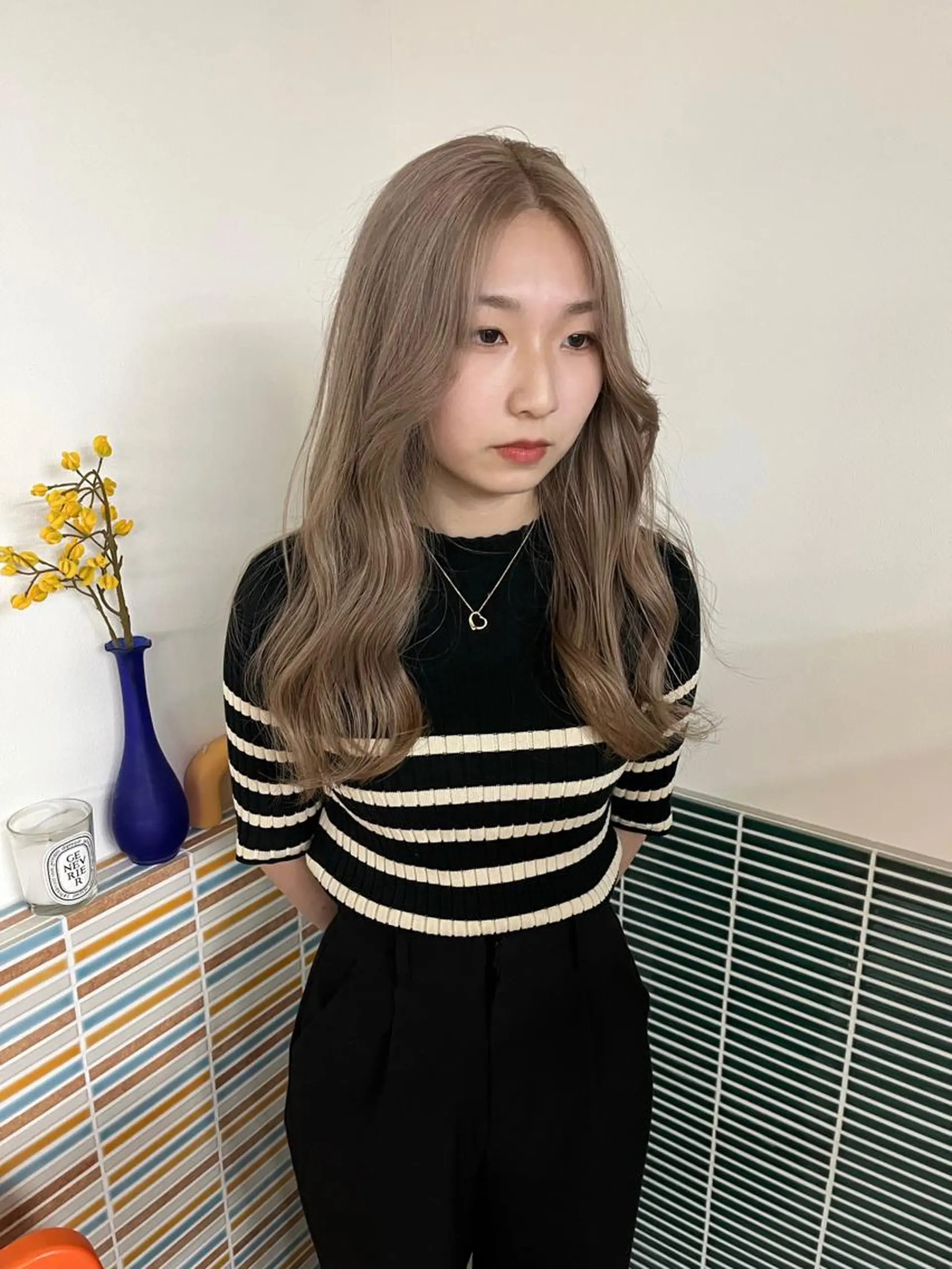 ロング カラー ベージュカラー ブリーチ ヘアカラー トリートメント 🩷ハイトーン透明感 レイヤー🩷ユリカのヘアスタイル