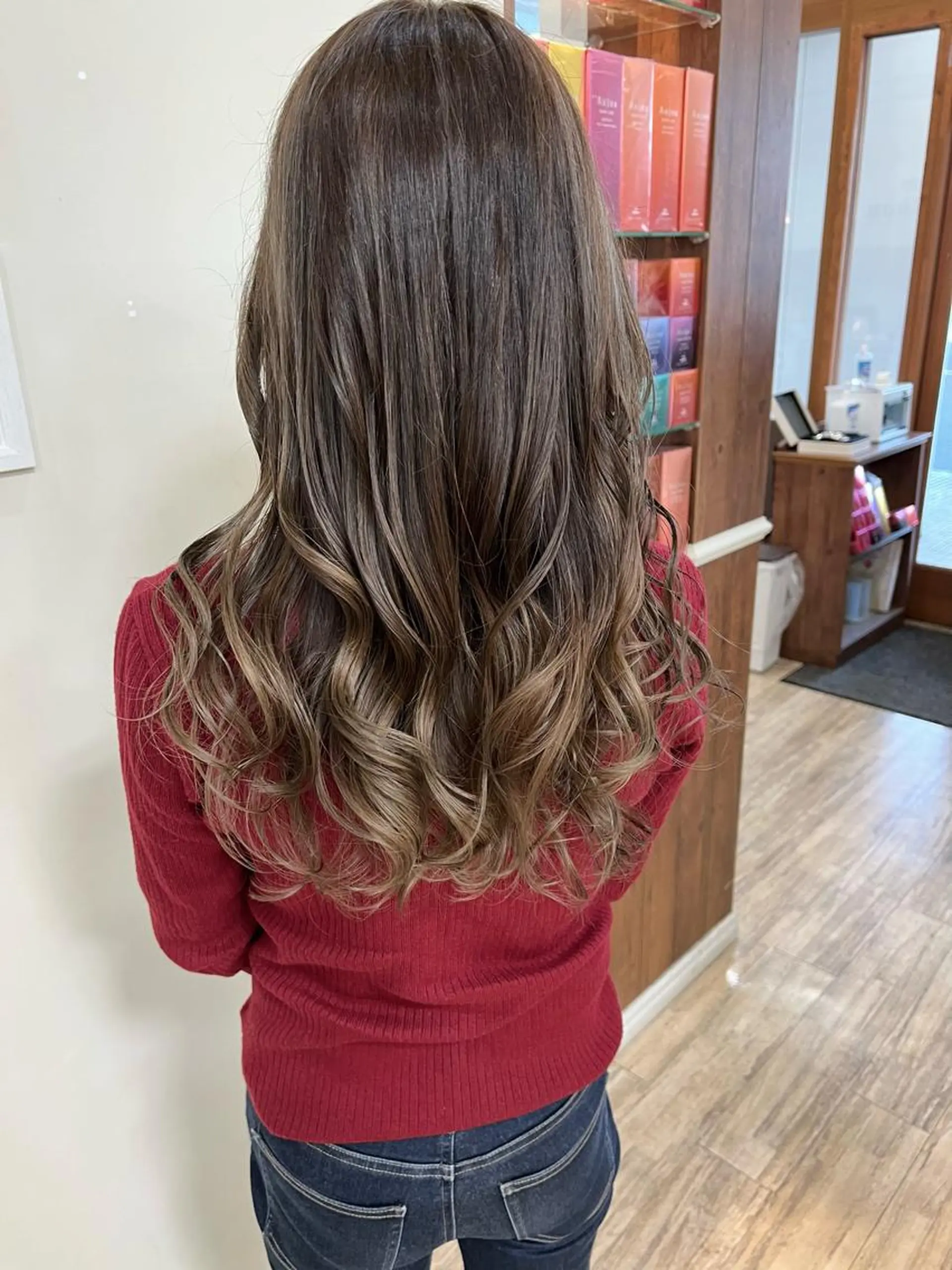 カラー SALOWIN栄 高須大貴のヘアスタイル
