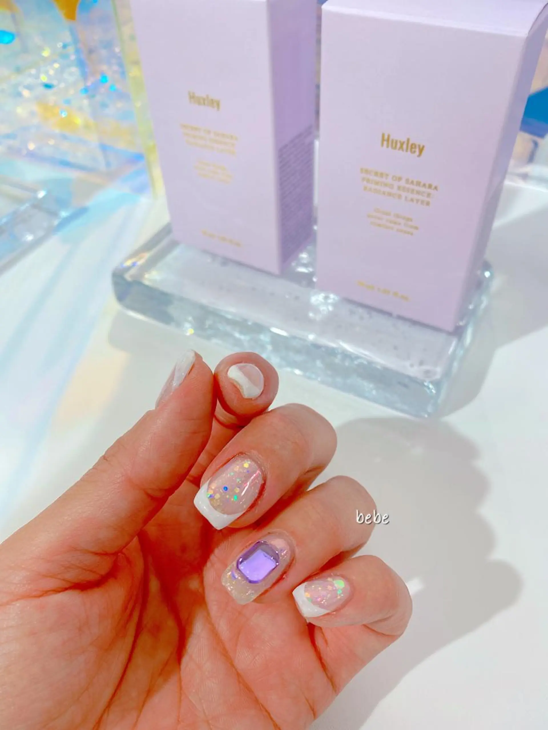 ネイル フレンチネイル ストーンネイル ハンドネイル Ann. nail.tokyo所属・Ann nailのネイルデザイン