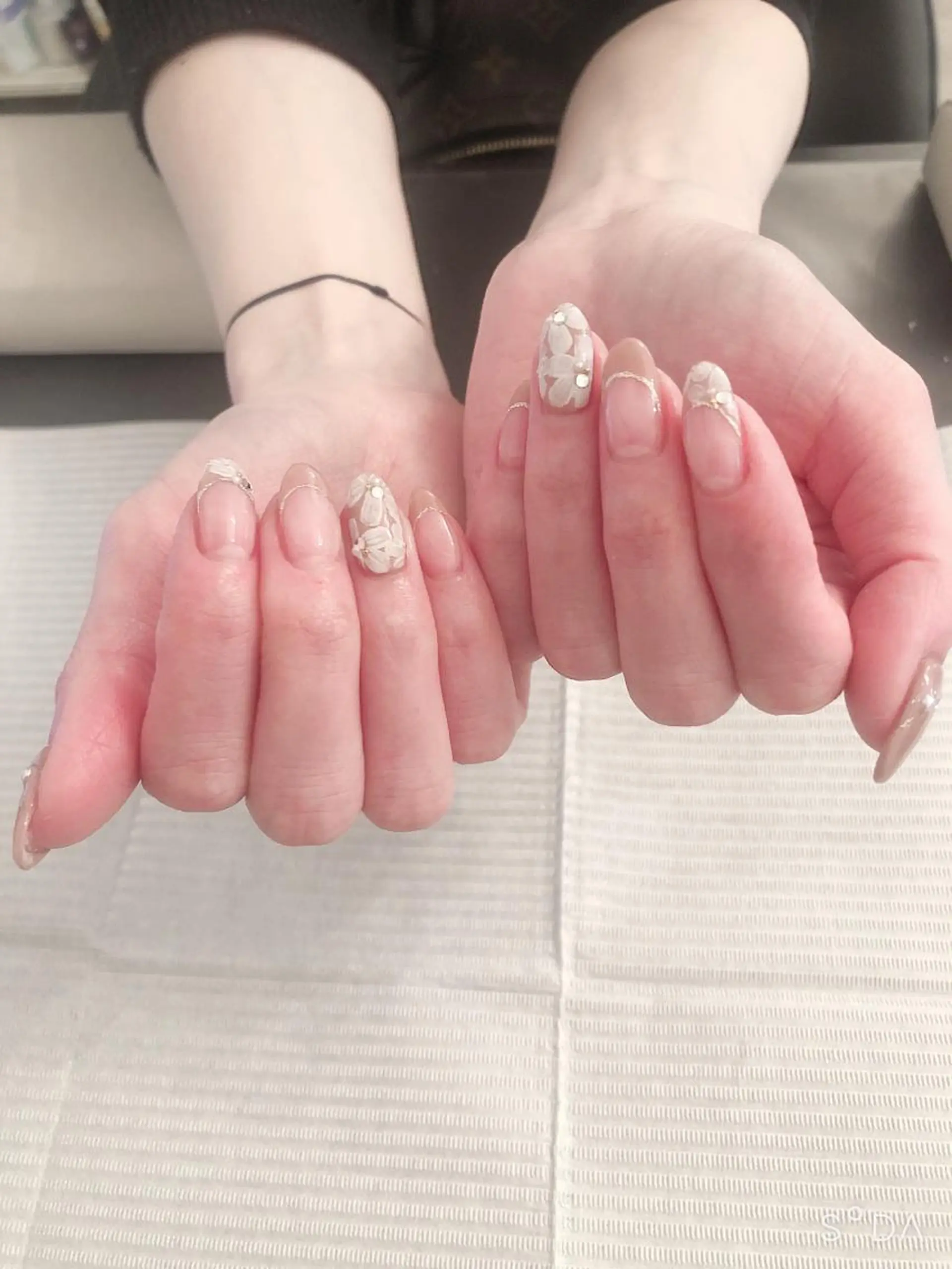 ネイル フレンチネイル 吉野✨ ネイルデザイナー✨のネイルデザイン