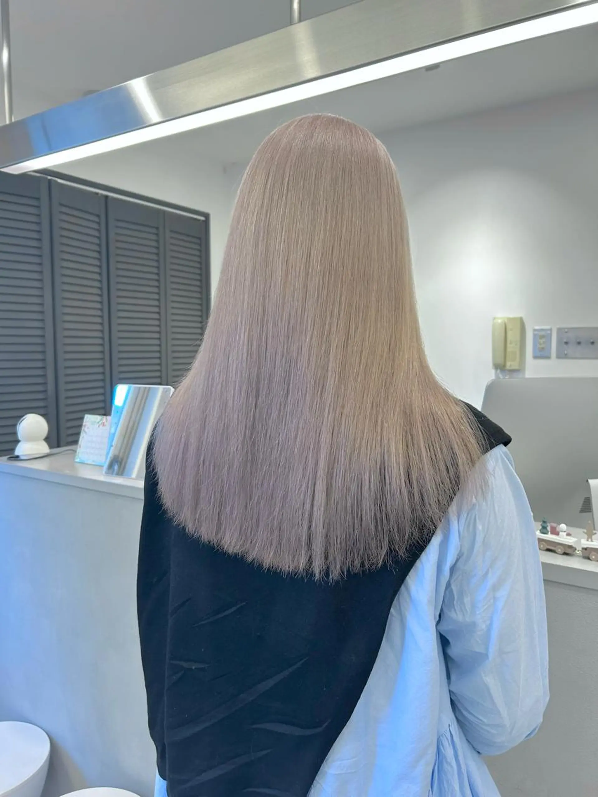 ロング カラー 韓国風ヘア ヘアカラー ハイトーン特化サロン 🍑momo🍑のヘアスタイル