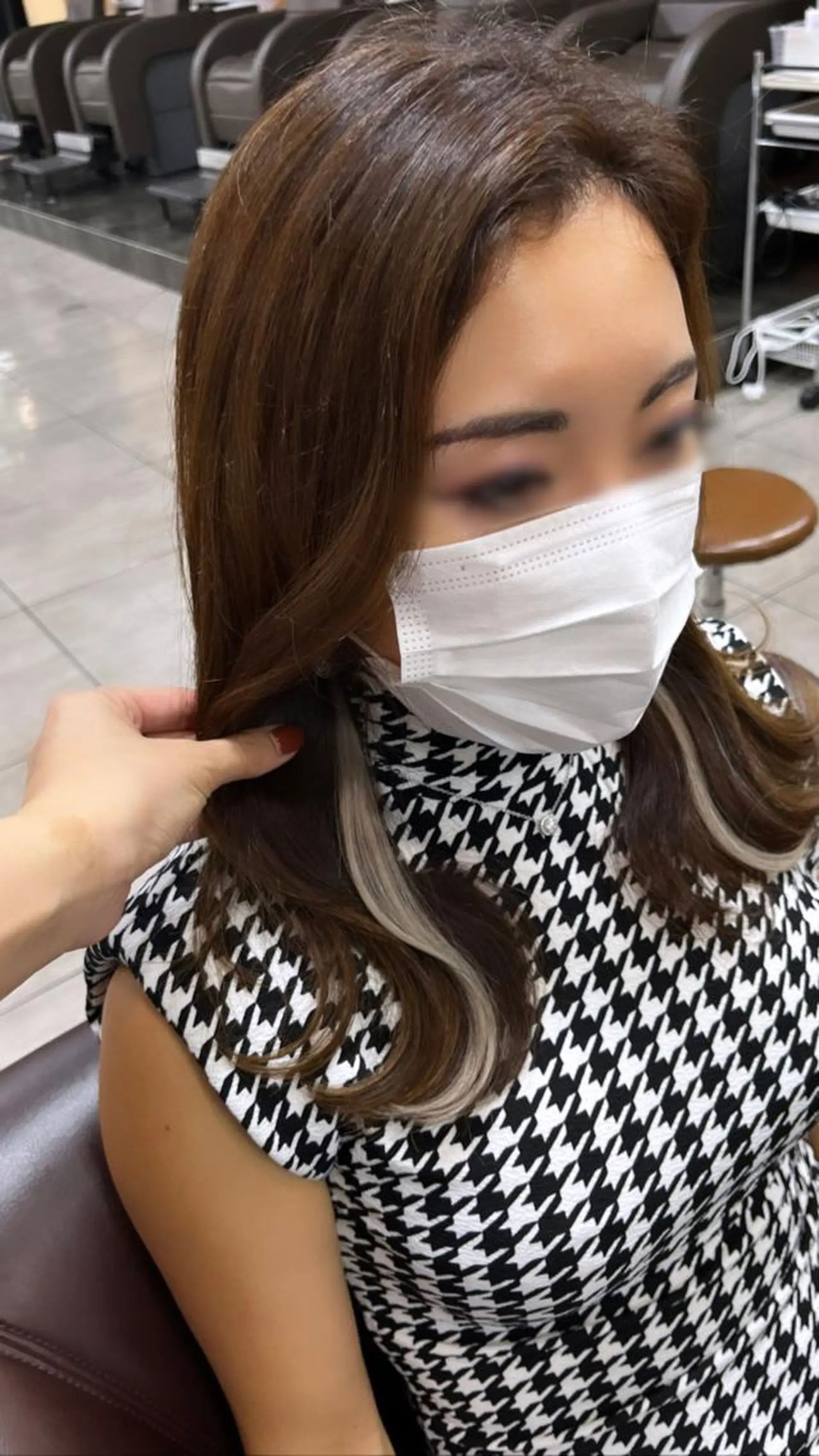 ミディアム カラー ヘアアレンジ インナー×縮毛矯正 ピンクカラー澤井里菜のヘアスタイル