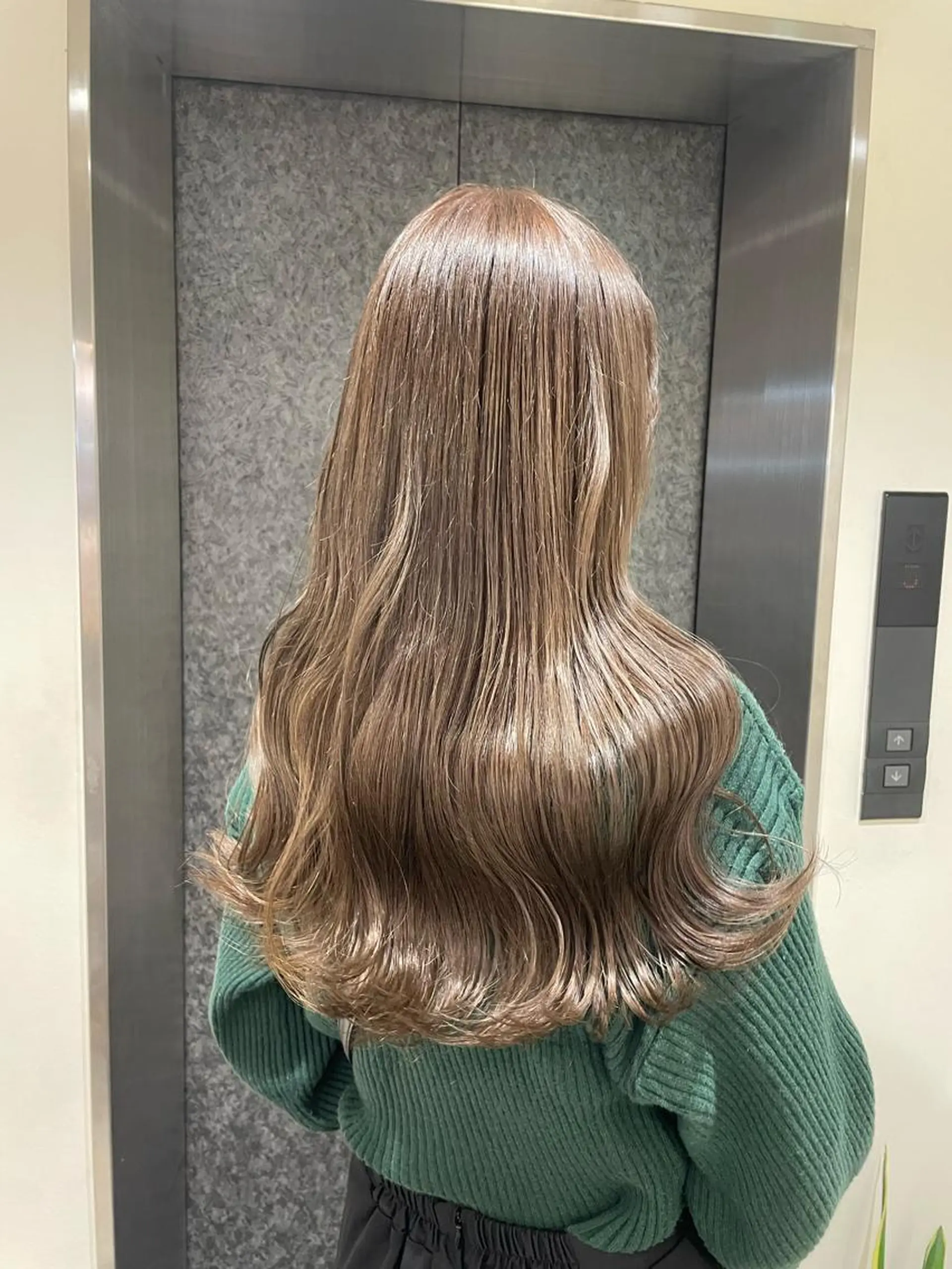 ロング ヘアカラー ♡透明感/艶カラー/ M a I ♡のヘアスタイル