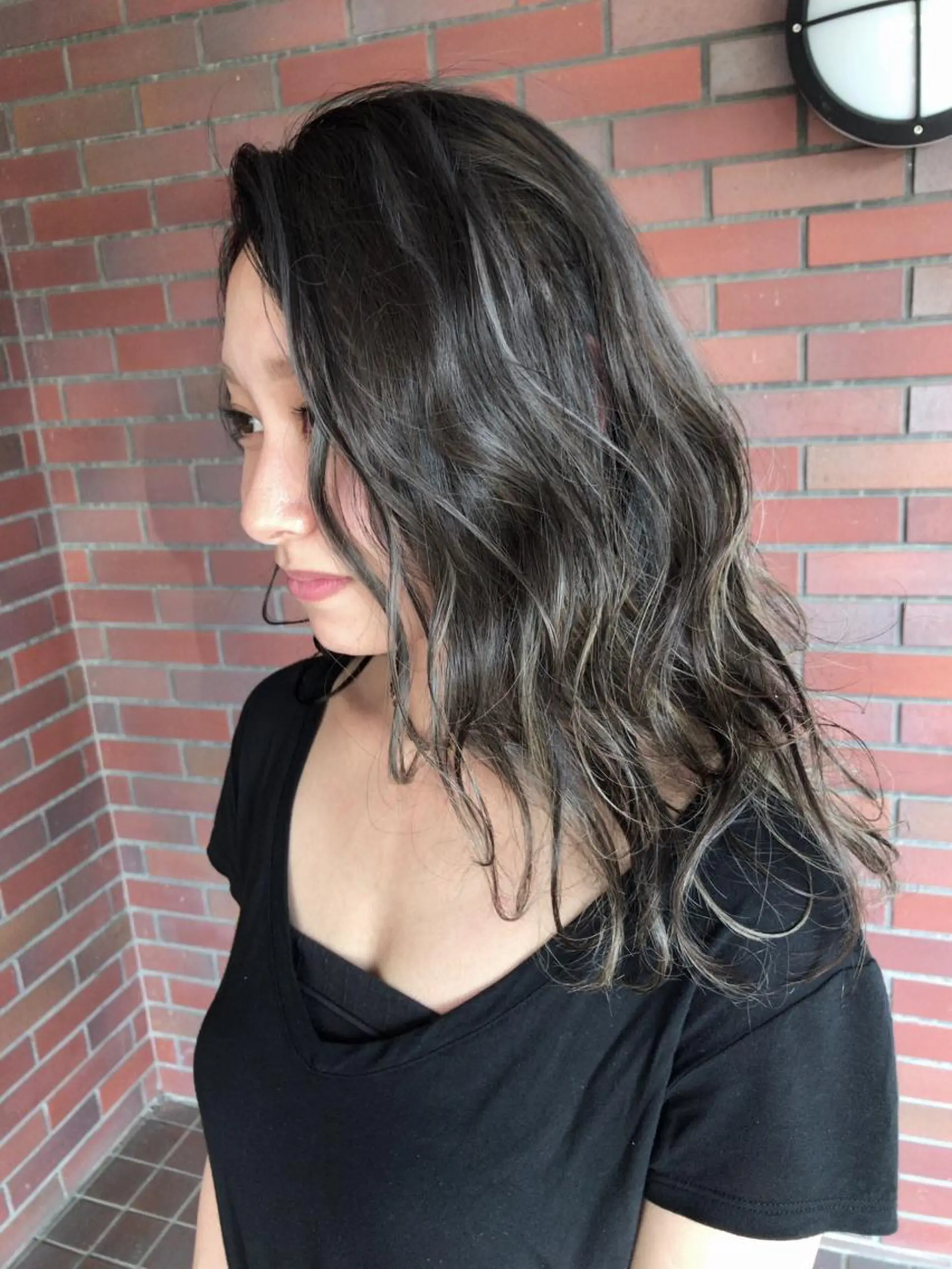 ミディアム カラー ハイライトカラー ハイライト haku  hair salon所属・レイヤーカット匠 イソザキノリユキのヘアスタイル